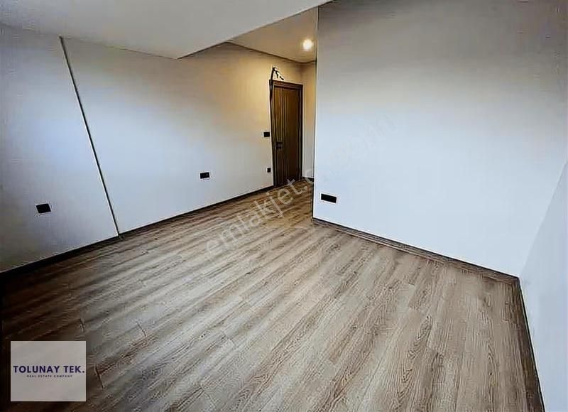 Nefes Çengelköyde Güvenlikli Sitede Kiralık Dubleks - Görsel 9