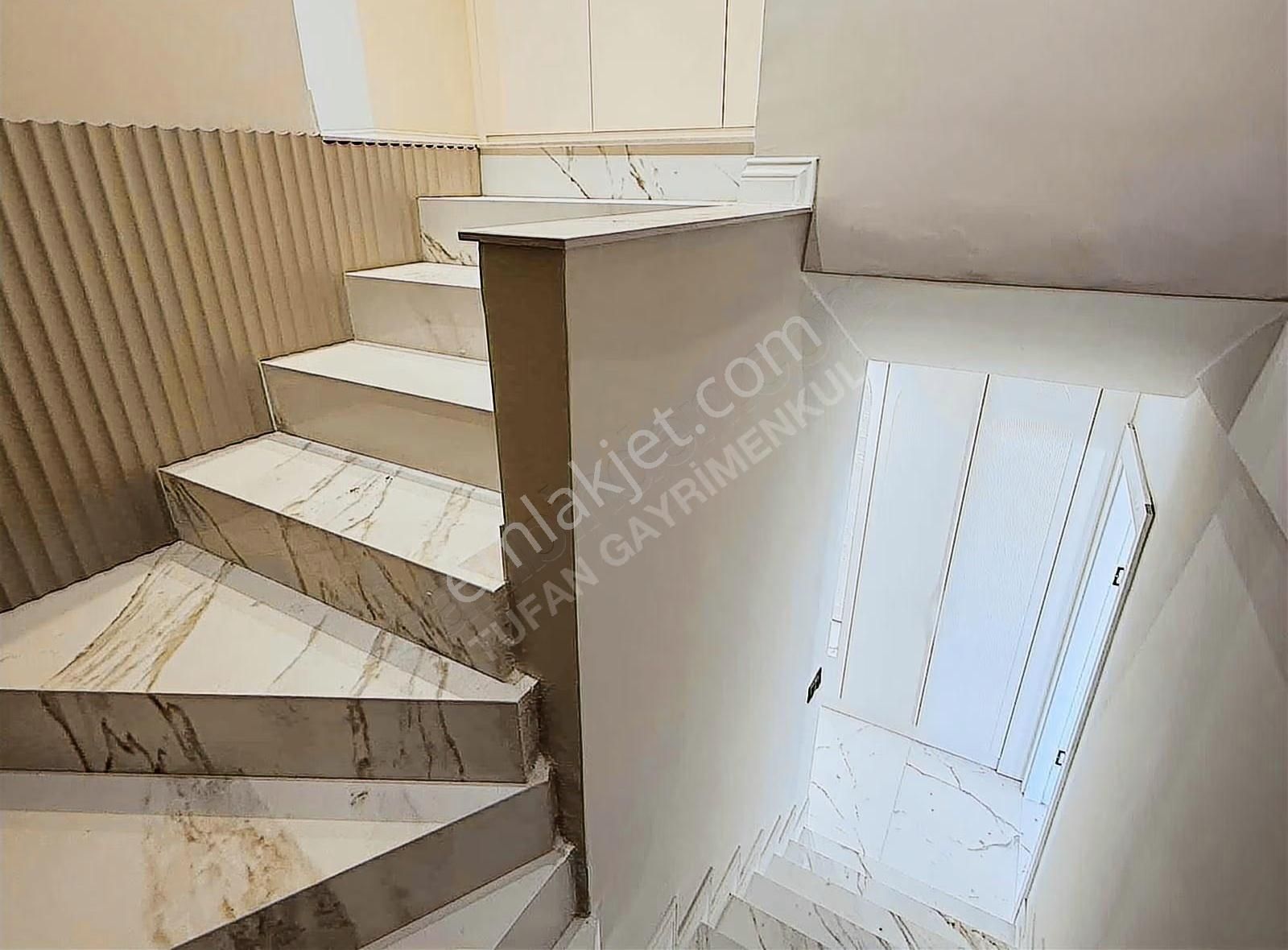 Irmağa Yakın | 4+1 Dubleks | 3 Banyo | Ayrı Mutfak | Özel Garaj - Görsel 27