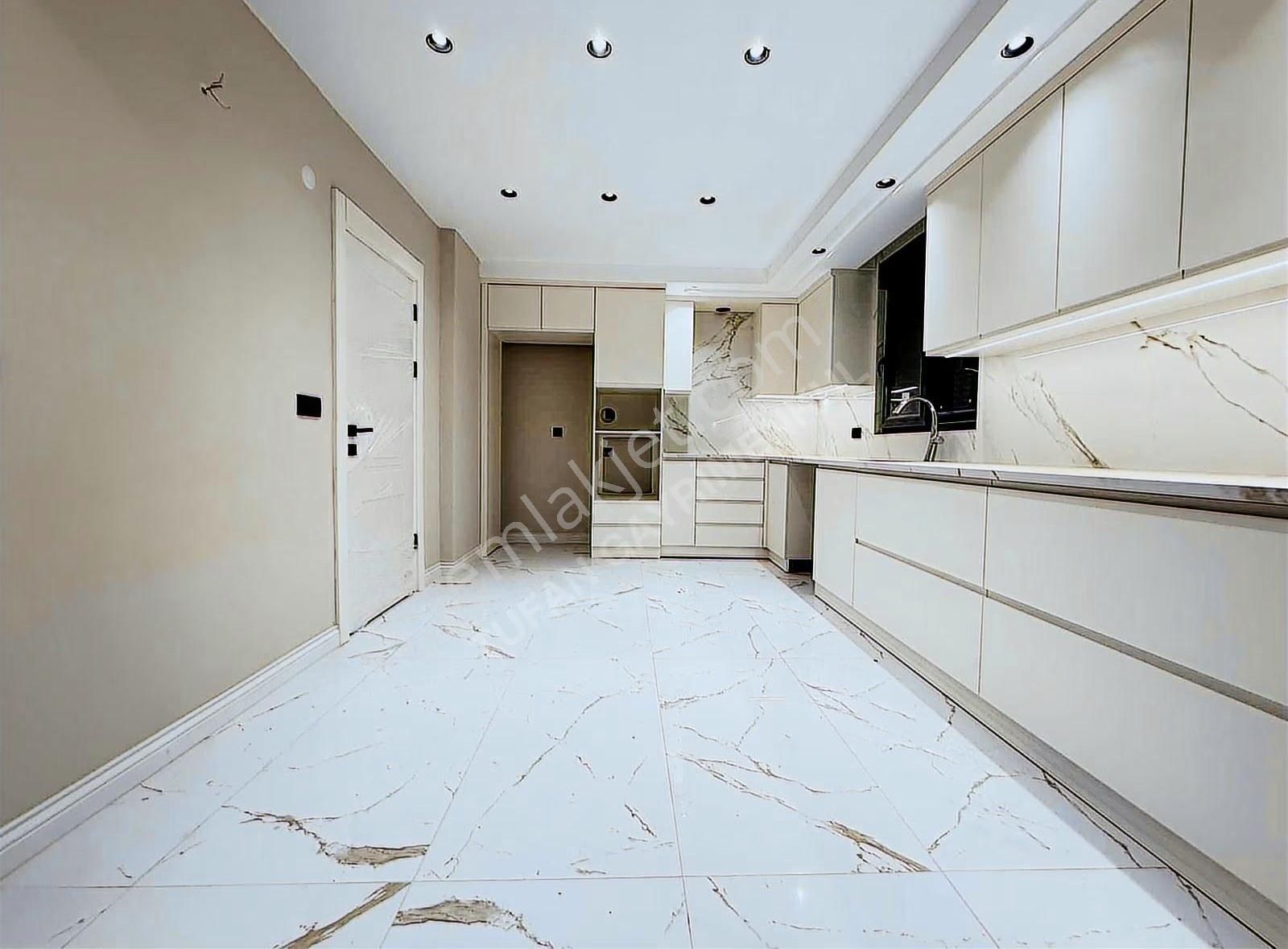 Irmağa Yakın | 4+1 Dubleks | 3 Banyo | Ayrı Mutfak | Özel Garaj - Görsel 30