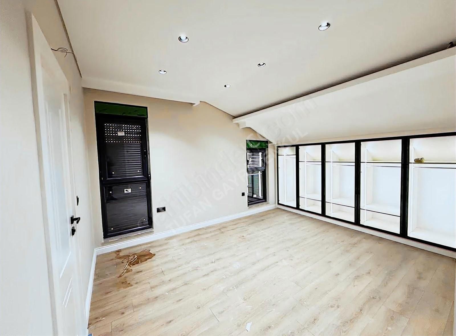 Irmağa Yakın | 4+1 Dubleks | 3 Banyo | Ayrı Mutfak | Özel Garaj - Görsel 18