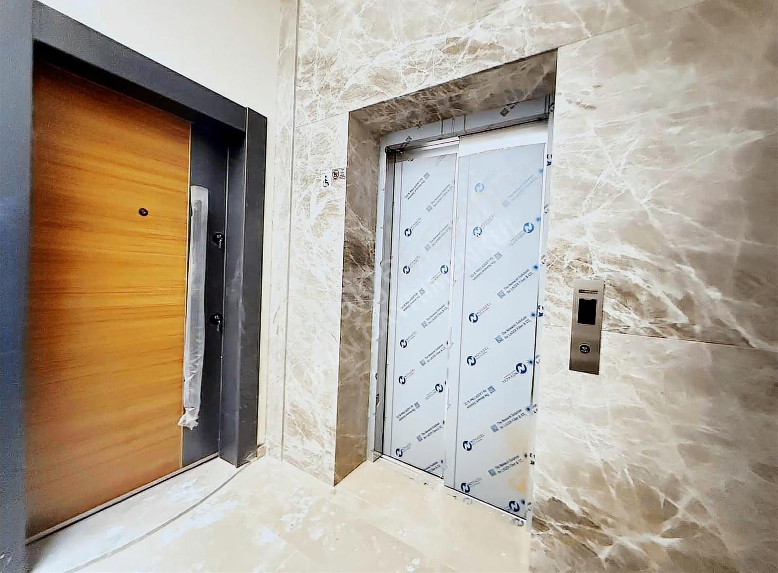 Irmağa Yakın | 4+1 Dubleks | 3 Banyo | Ayrı Mutfak | Özel Garaj - Görsel 11