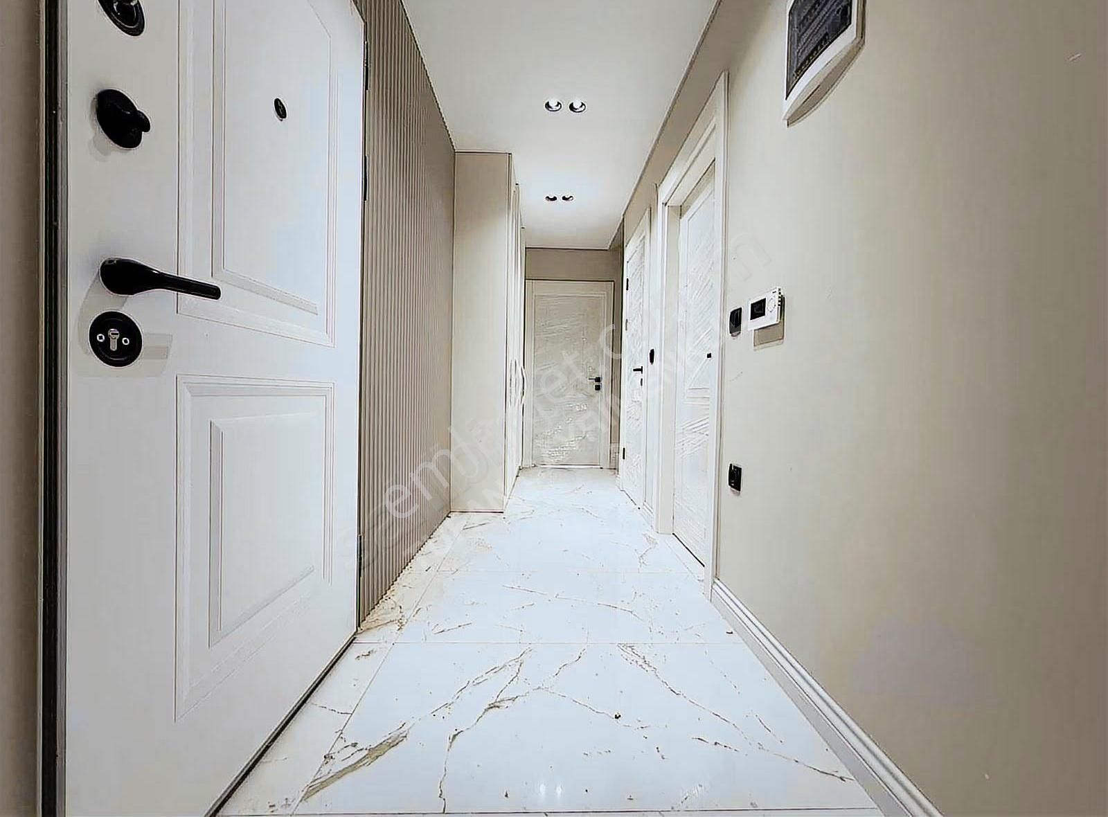 Irmağa Yakın | 4+1 Dubleks | 3 Banyo | Ayrı Mutfak | Özel Garaj - Görsel 19