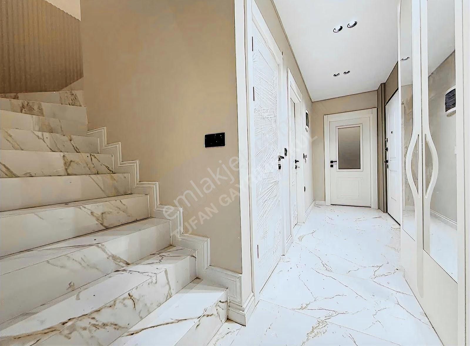 Irmağa Yakın | 4+1 Dubleks | 3 Banyo | Ayrı Mutfak | Özel Garaj - Görsel 33