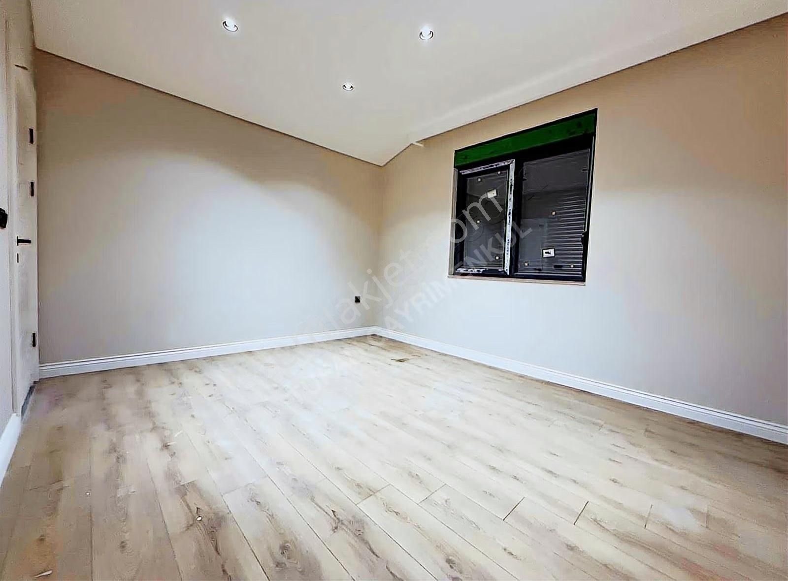 Irmağa Yakın | 4+1 Dubleks | 3 Banyo | Ayrı Mutfak | Özel Garaj - Görsel 8