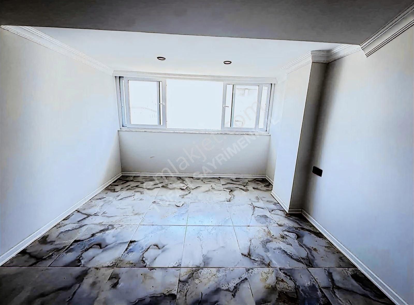 Ilıca Merkezde Kiralık Havuzlı Sıfır 3+1 Dubleks - Görsel 28