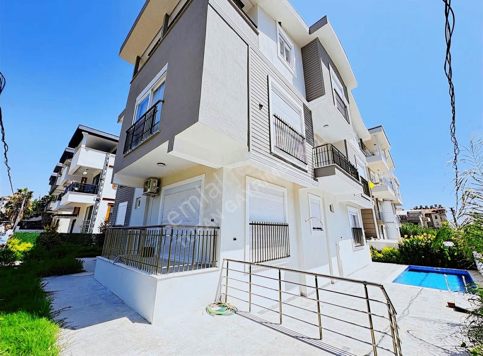 Ilıca Merkezde Kiralık Havuzlı Sıfır 3+1 Dubleks