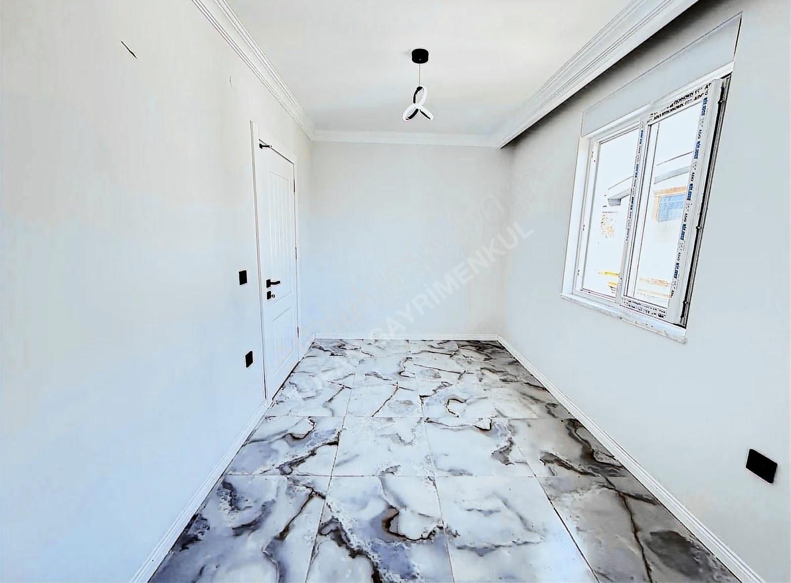 Ilıca Merkezde Kiralık Havuzlı Sıfır 3+1 Dubleks - Görsel 34