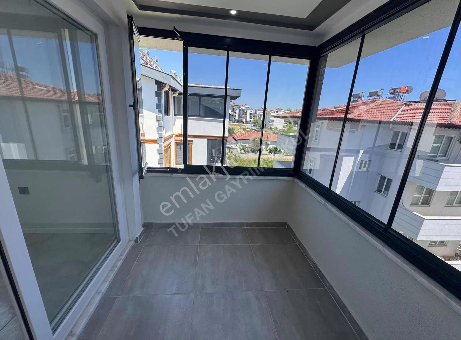 Ilıca Merkezde Kiralık Havuzlı Sıfır 3+1 Dubleks - Görsel 25