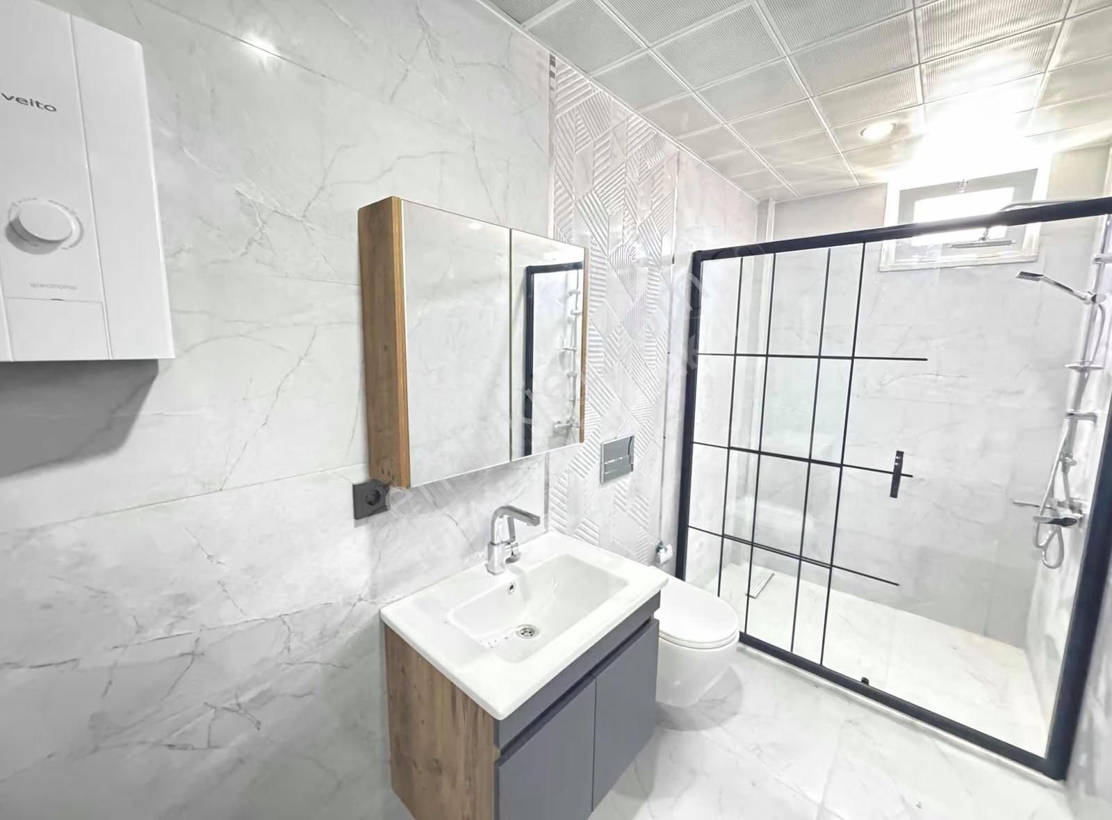 Ilıca Merkezde Kiralık Havuzlı Sıfır 3+1 Dubleks - Görsel 5