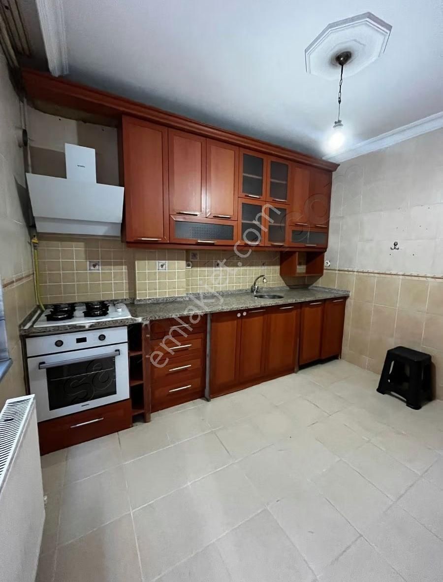 İnanç,tan S Gazi 50 Yıl Mahallesi'nde Satılık 2+1 Daire