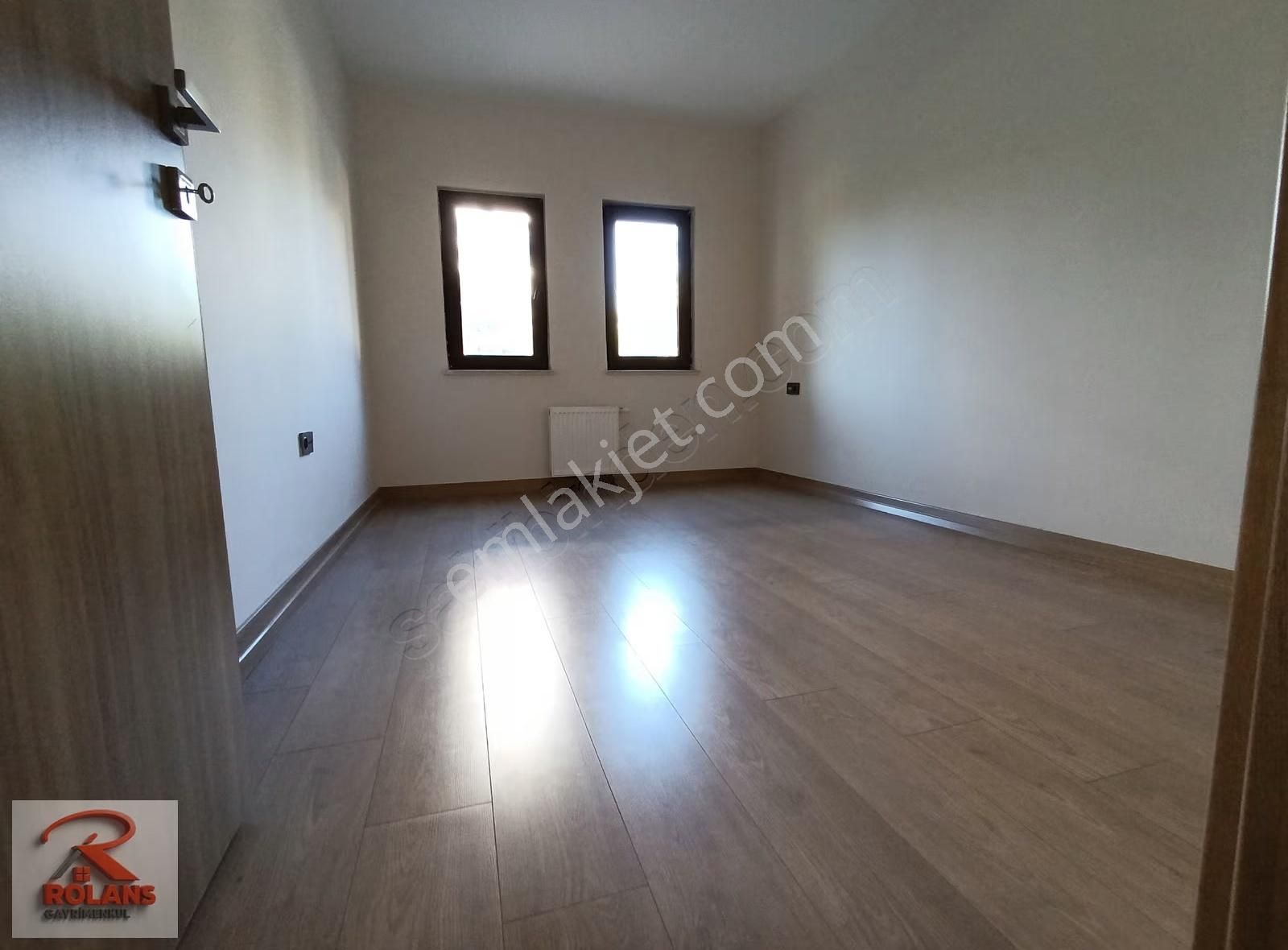 Rölans Gayrimenkulden 3+1 Ön Cephe Ara Kat Sıfır Kiralık Daire - Görsel 9