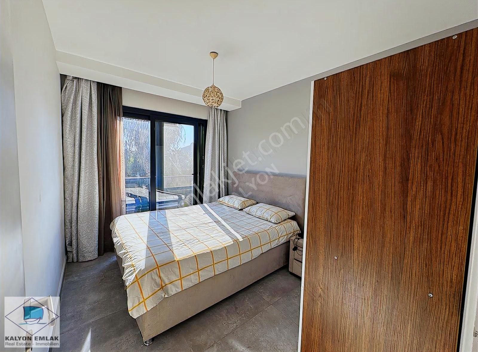 Alaçatı'da Satılık Müstakil Havuzlu Modern Tasarım Özel Villa - Görsel 14