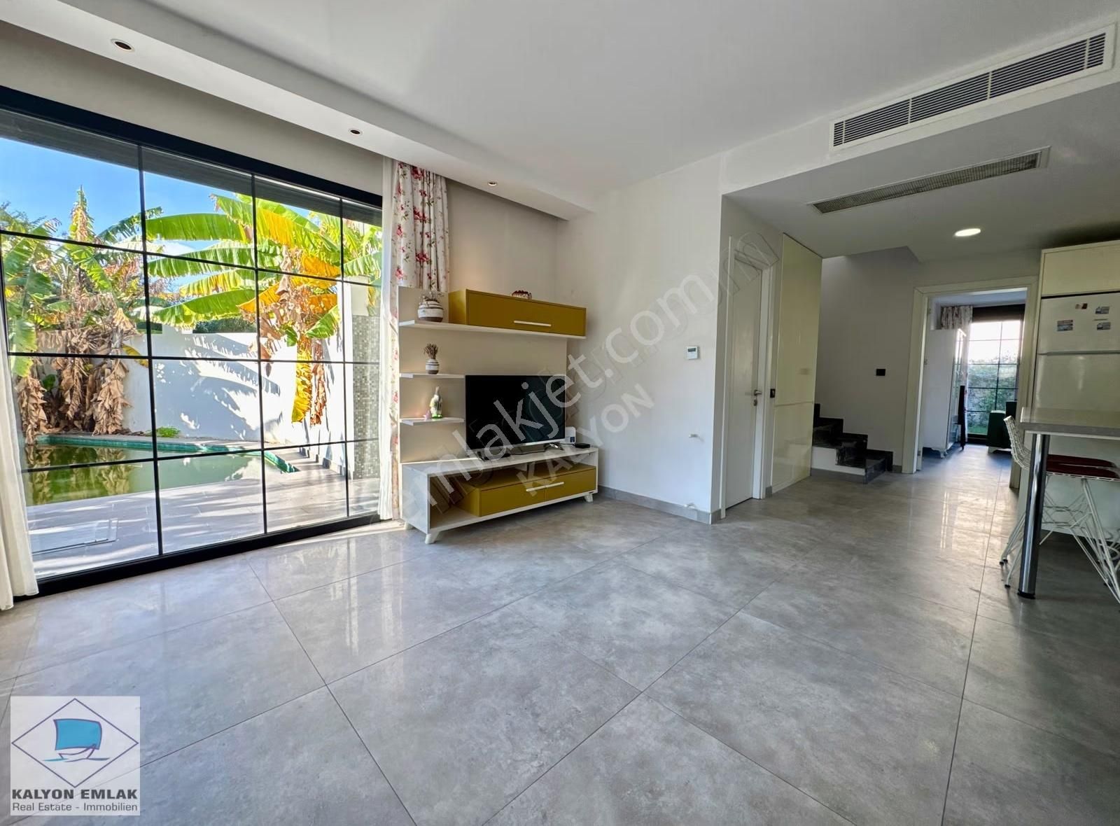 Alaçatı'da Satılık Müstakil Havuzlu Modern Tasarım Özel Villa - Görsel 35