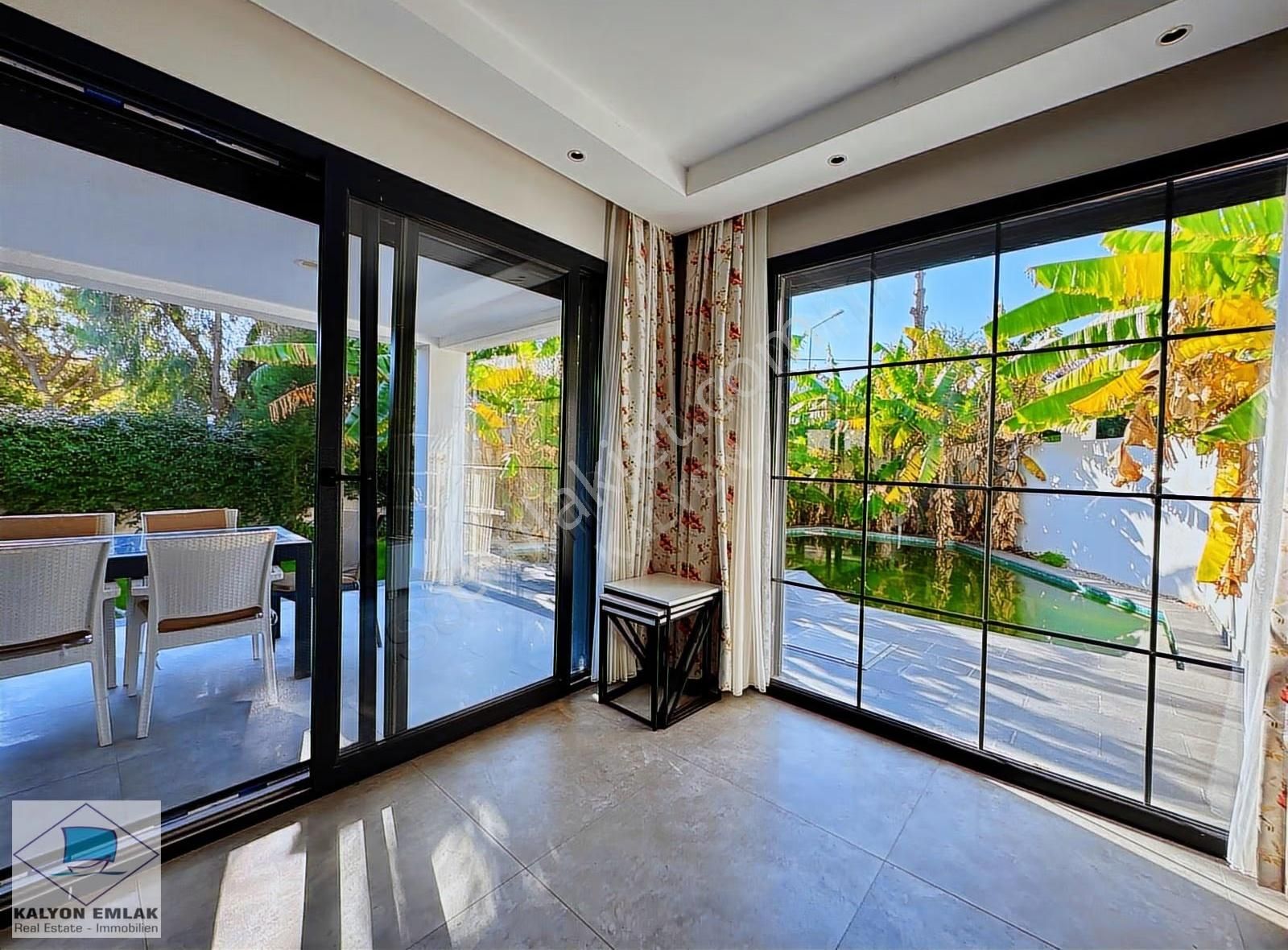 Alaçatı'da Satılık Müstakil Havuzlu Modern Tasarım Özel Villa - Görsel 25