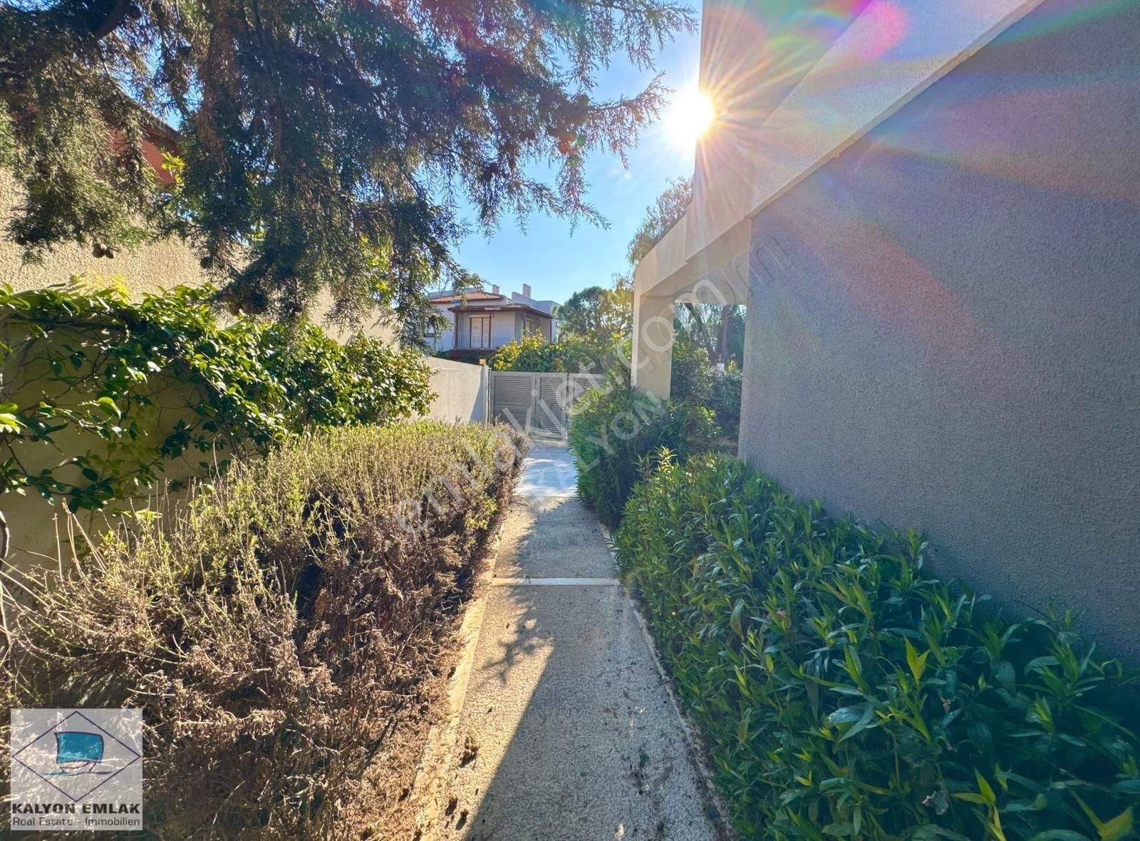 Alaçatı'da Satılık Müstakil Havuzlu Modern Tasarım Özel Villa - Görsel 17