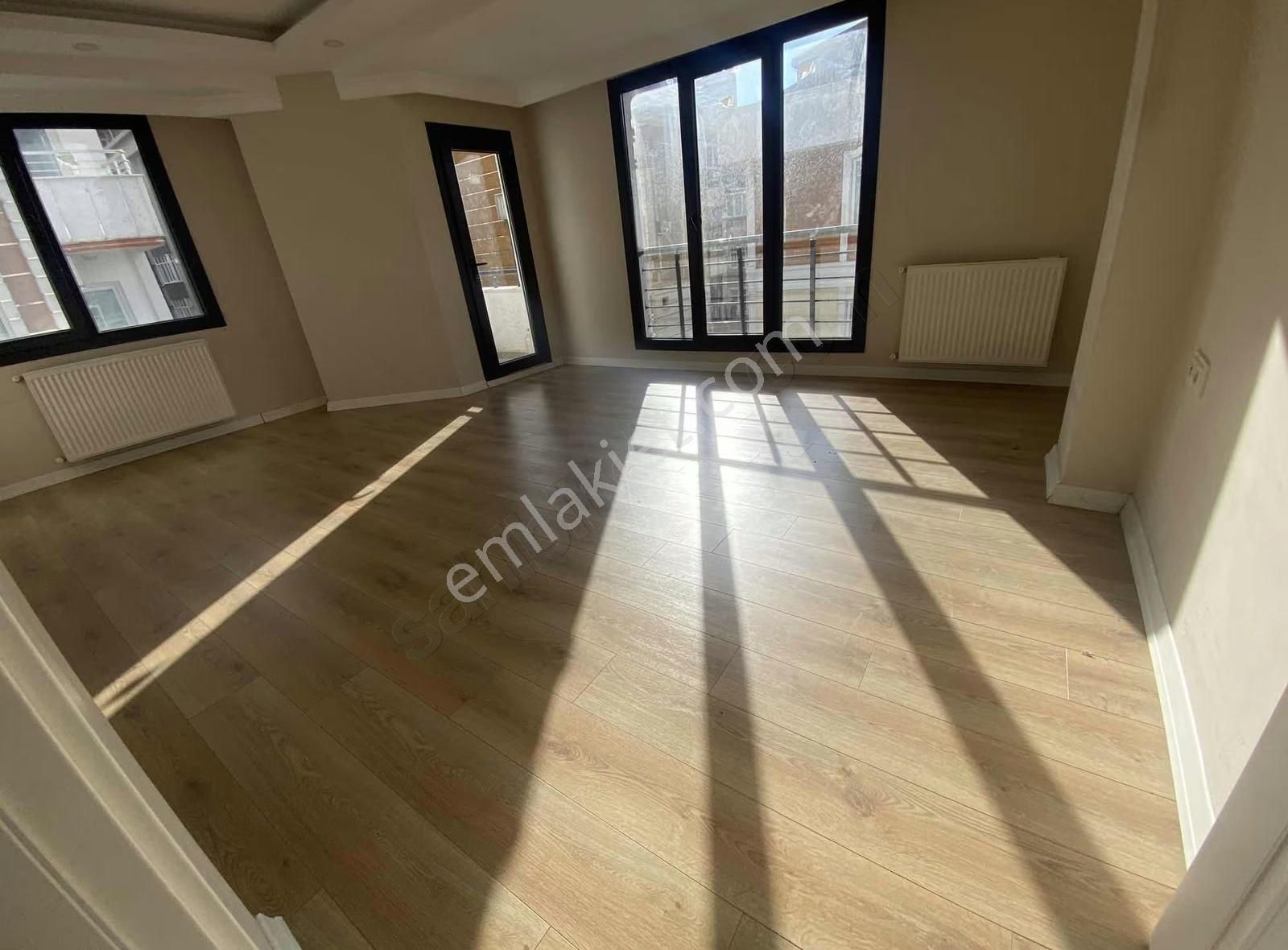 Kiralık Dübleks Daire Bahçelievler Siyavuş Paşa Mahalesinden .