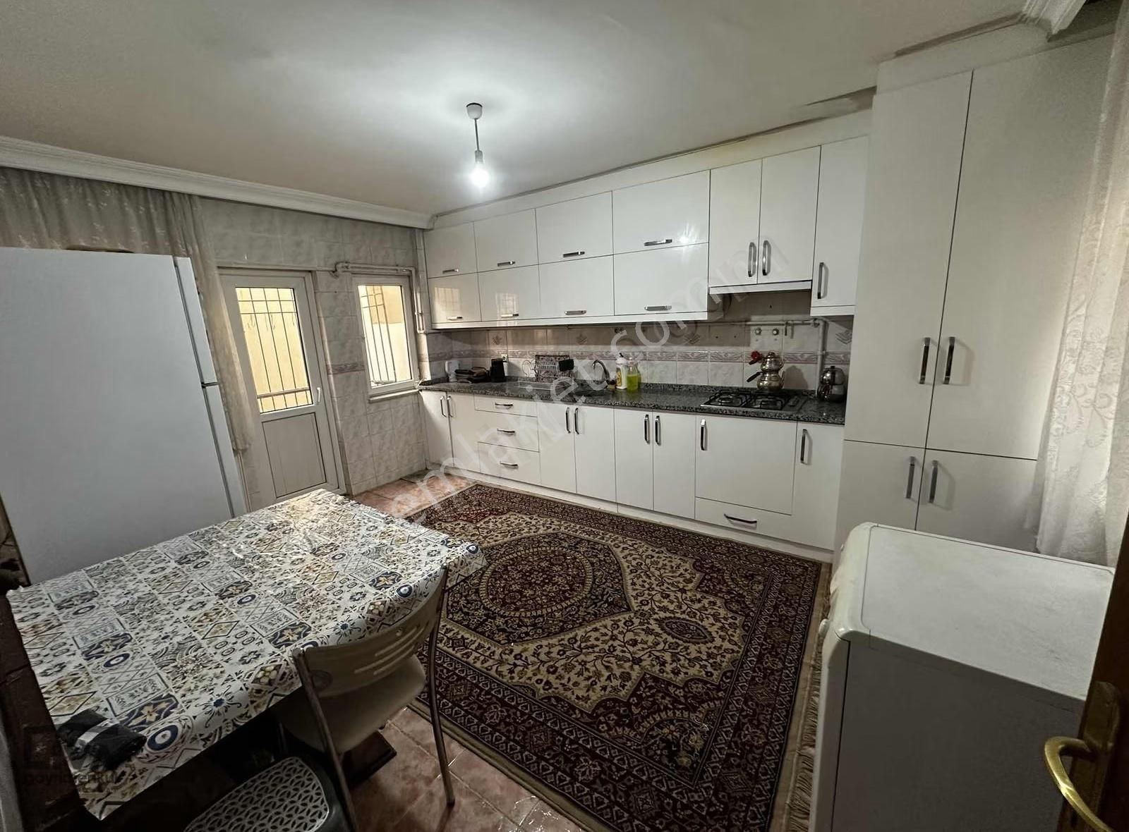 Liva'dan Pelitlibağda 4+1 200 M2 Fırsat Daire - Görsel 13