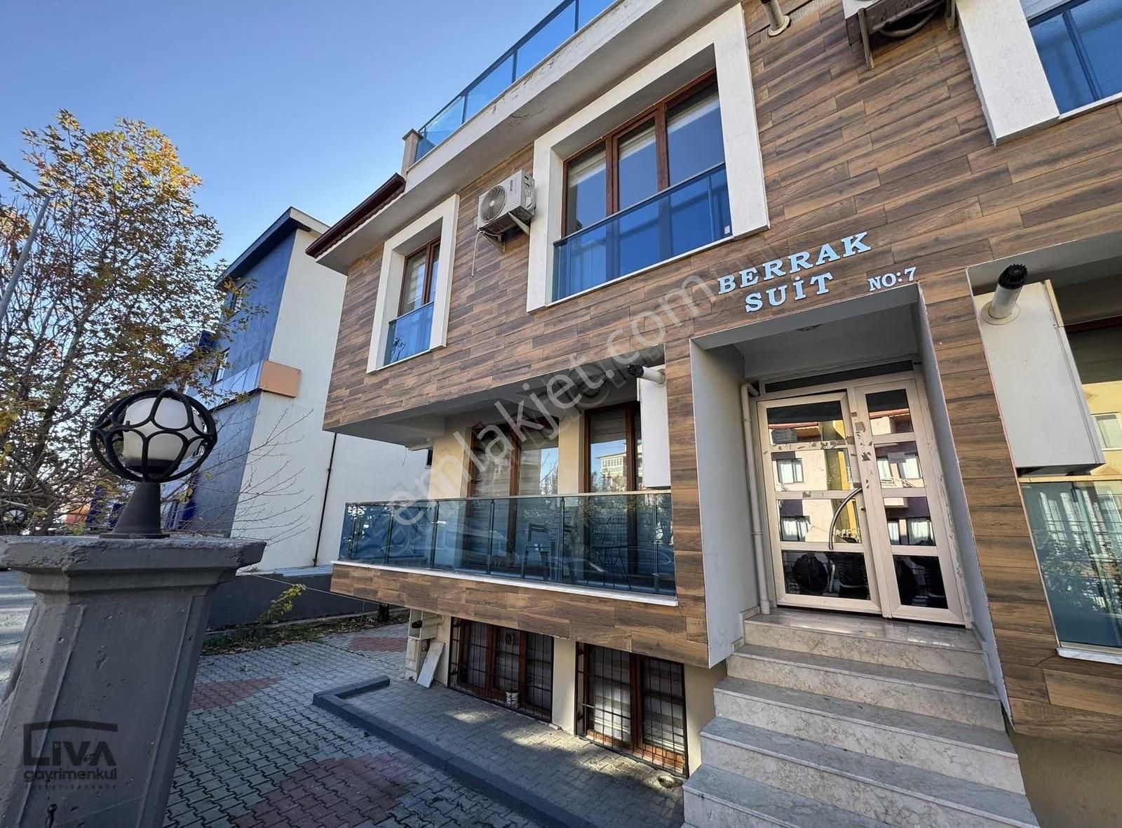 Liva Gayrimenkulden Yunusemre Mahallesinde Satılık Eşyalı Daire