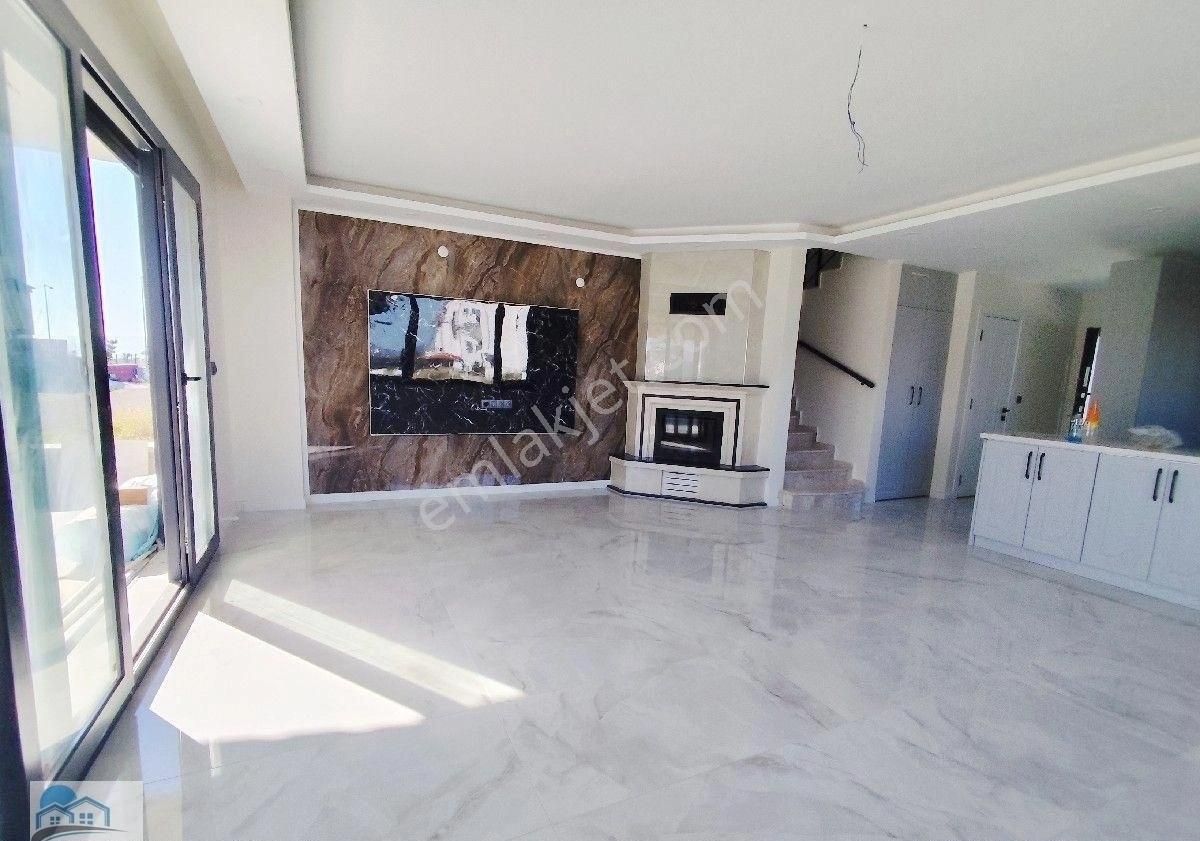 🏖️marinadan Köşe Konumlu Müstakil Bahçeli Lüks Villalar (denize 200 Metre) - Görsel 8