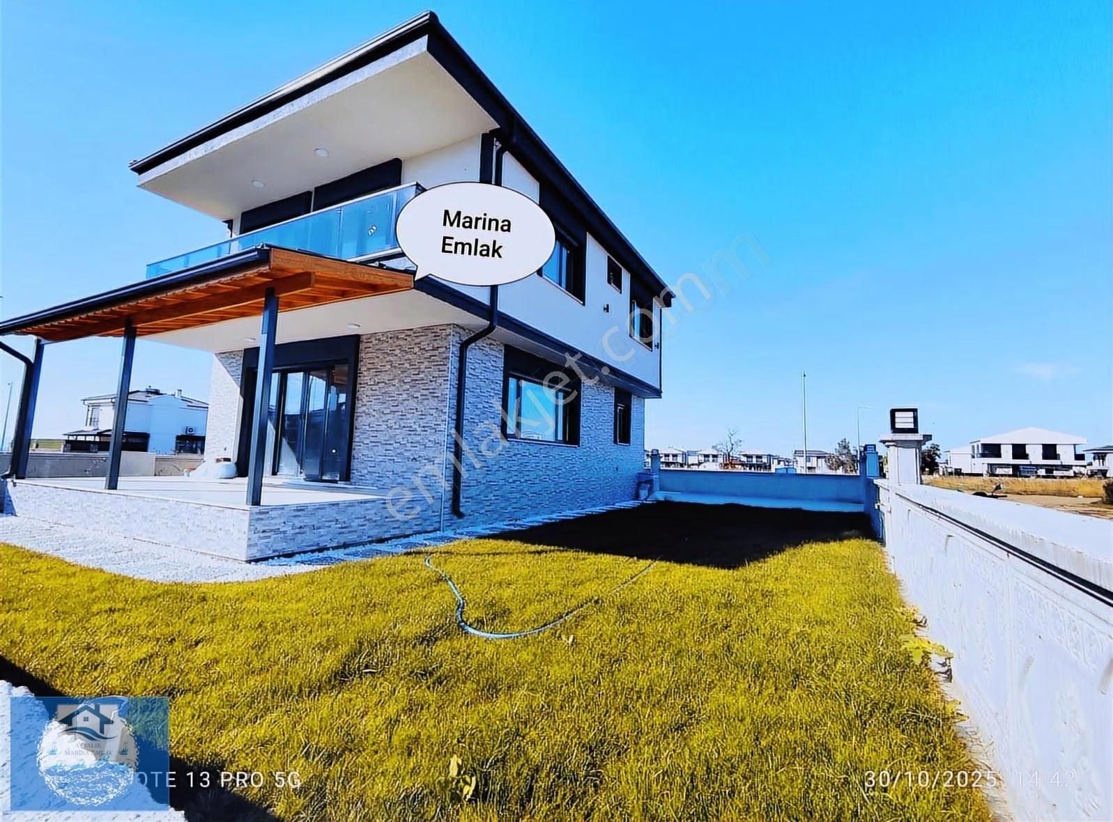 ️marinadan Geniş Bahçeli Köşe Konumlu Lüks Villalar (fırsat) - Görsel 16