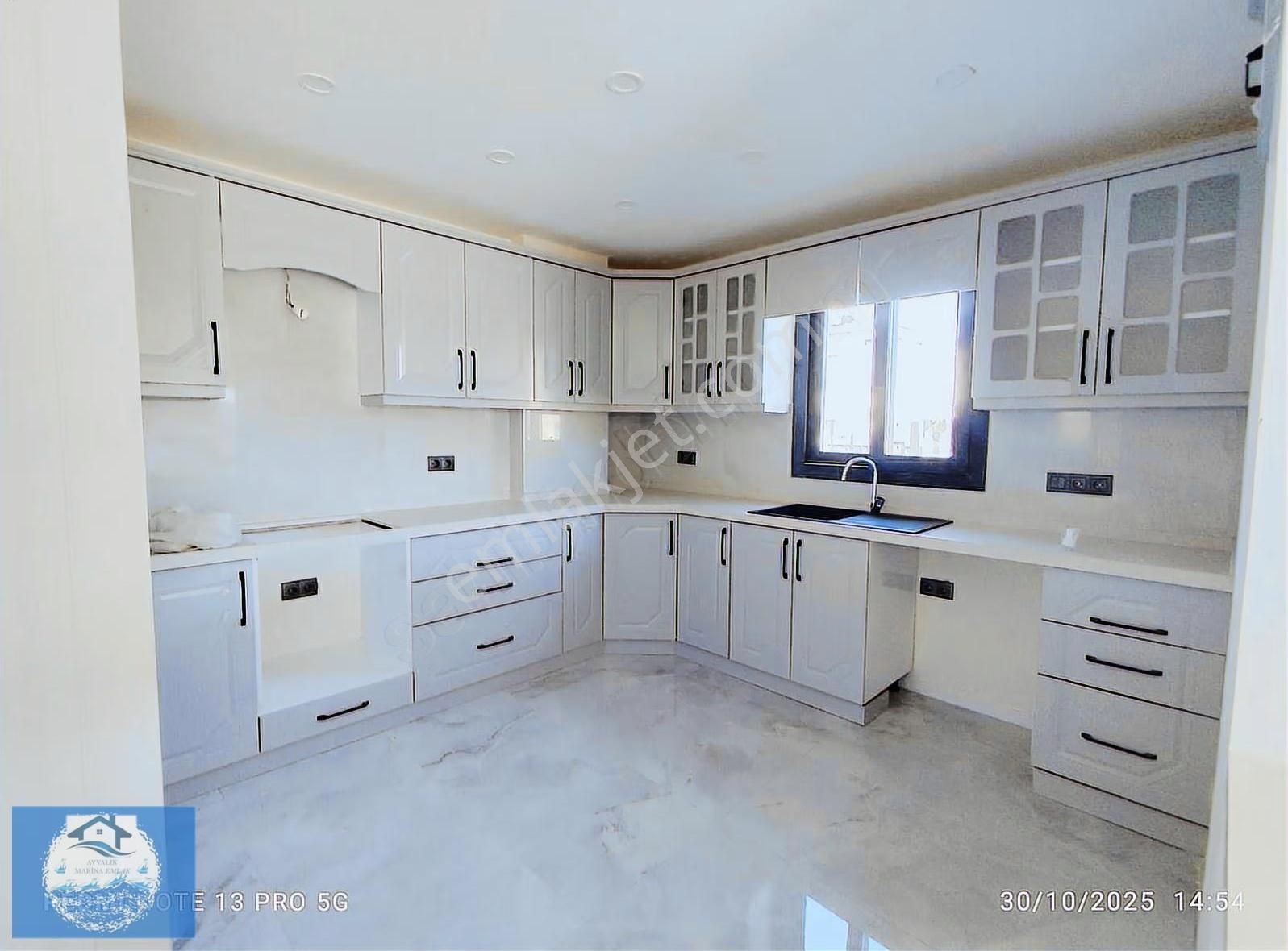 ️marinadan Geniş Bahçeli Köşe Konumlu Lüks Villalar (fırsat) - Görsel 18