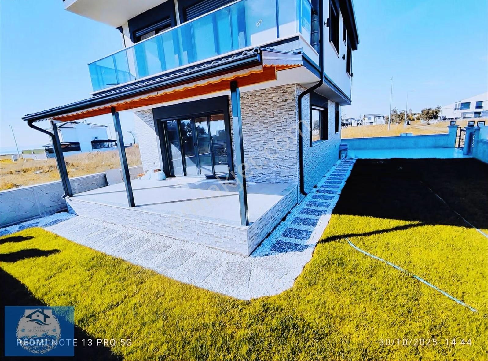 ️marinadan Geniş Bahçeli Köşe Konumlu Lüks Villalar (fırsat) - Görsel 5