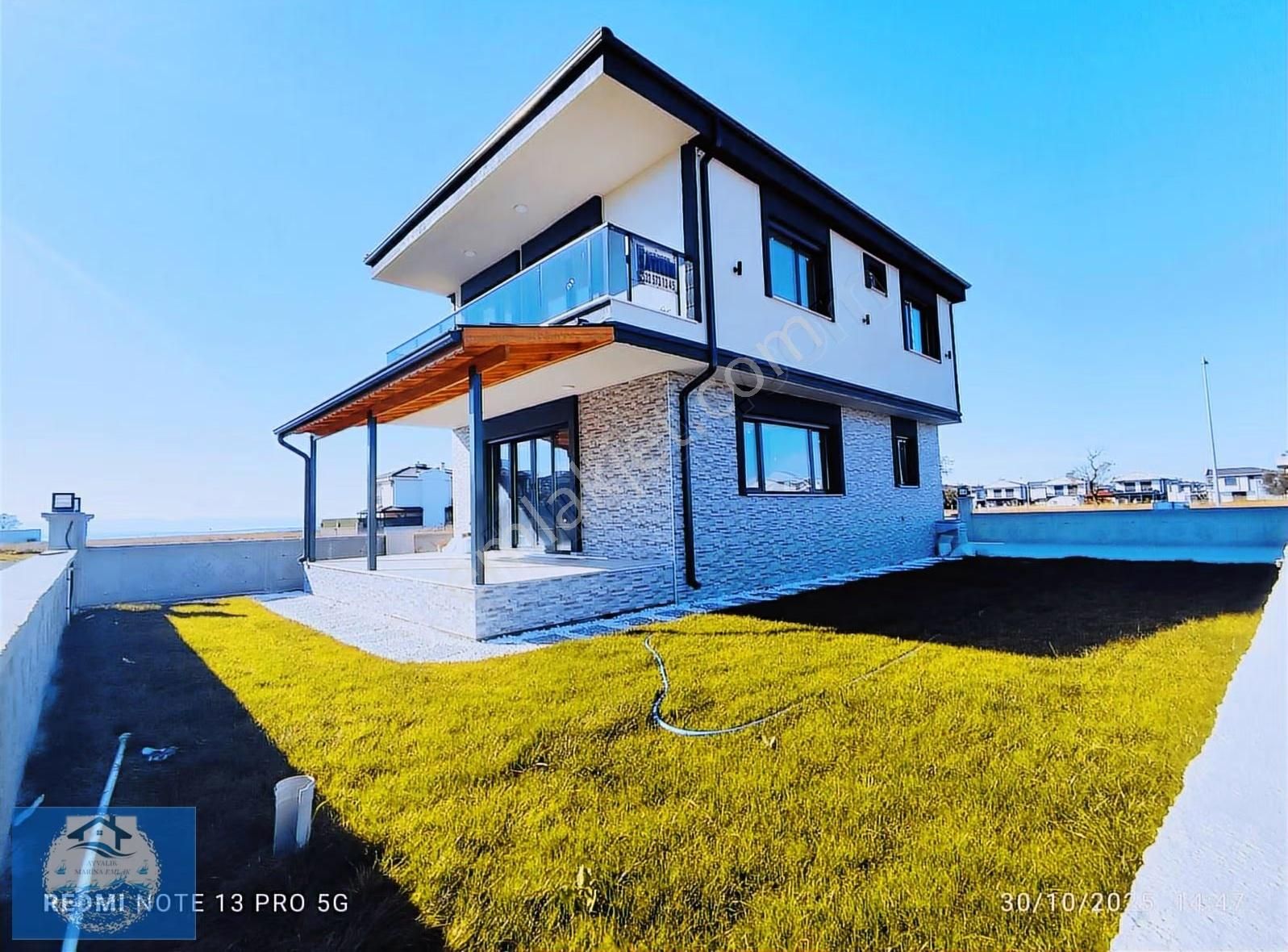 ️marinadan Geniş Bahçeli Köşe Konumlu Lüks Villalar (fırsat) - Görsel 24