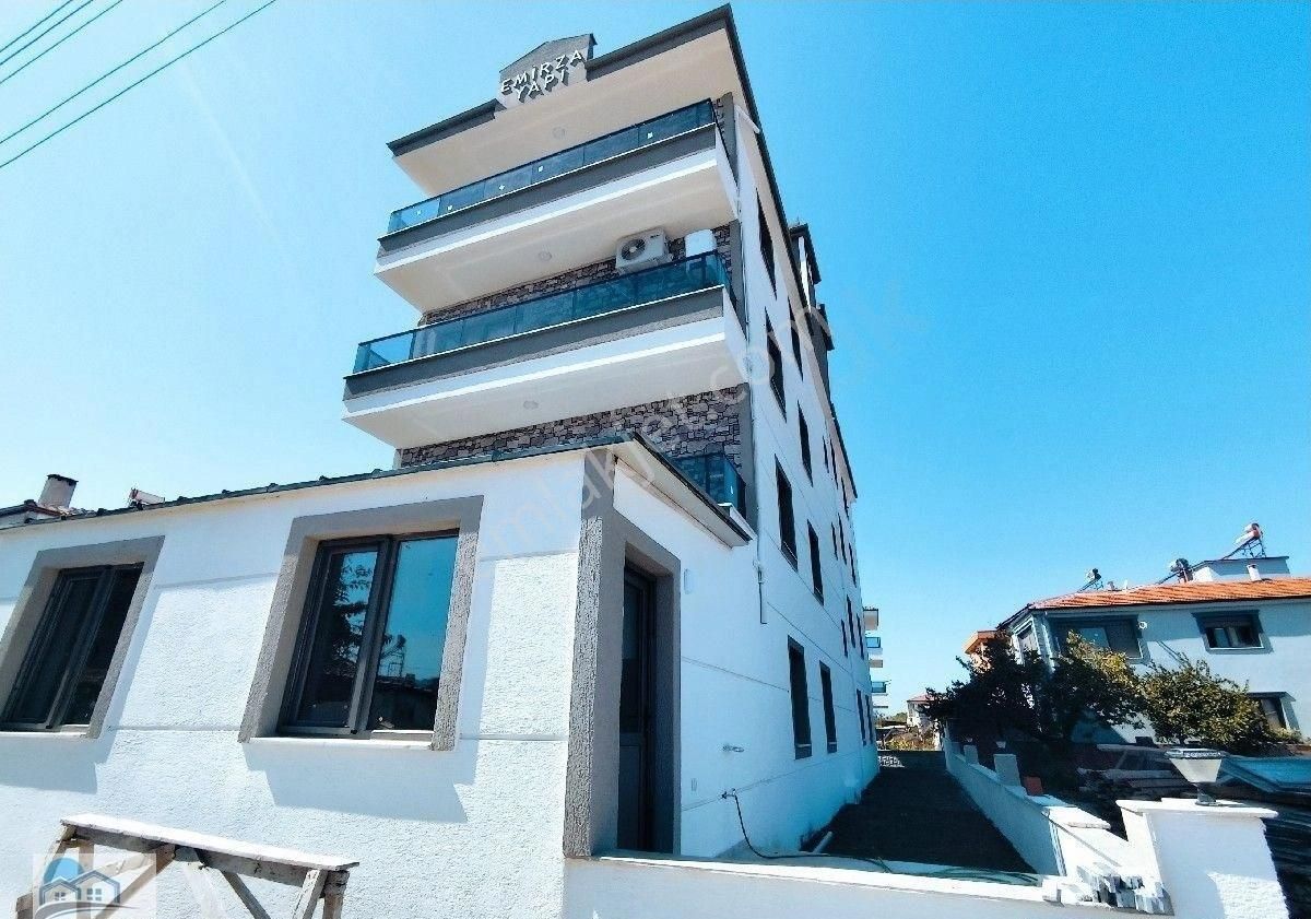 Marinadan Müstakil Tadında Ferah Lüks Daireler - Görsel 16