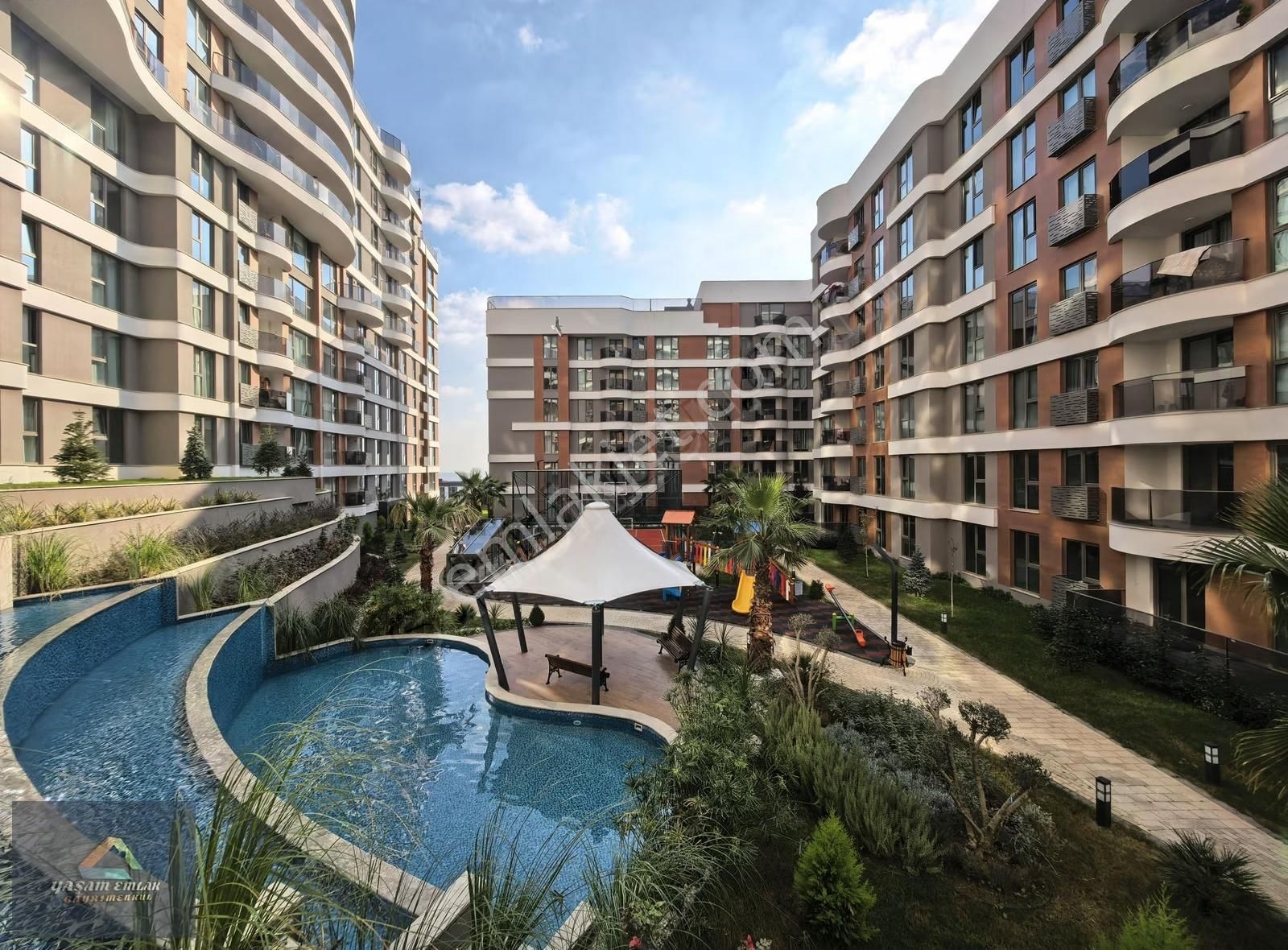 Yaşam'dan Siltaş Panorama'da Geniş Bahçe Kullanımlı 3+1 Daire - Görsel 17