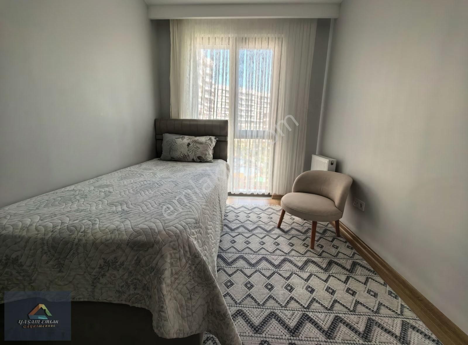 Yaşam'dan Siltaş Panorama'da Geniş Bahçe Kullanımlı 3+1 Daire - Görsel 11