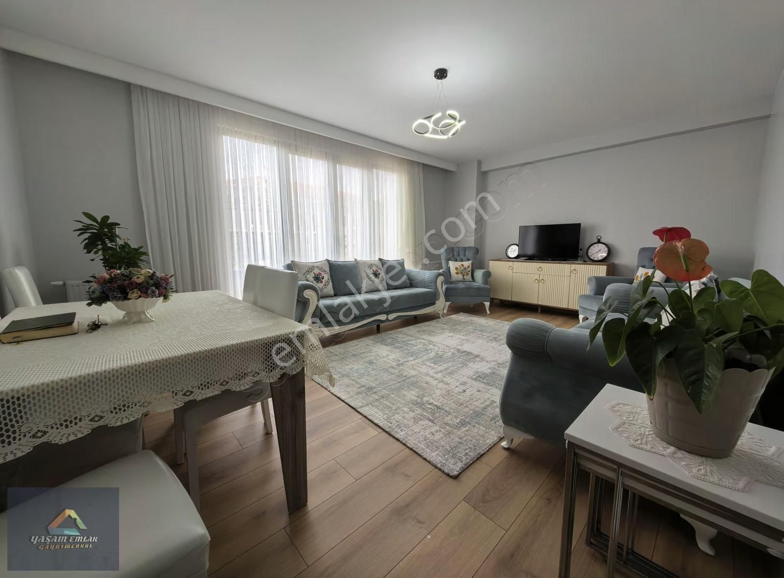 Yaşam'dan Siltaş Panorama'da Geniş Bahçe Kullanımlı 3+1 Daire - Görsel 3
