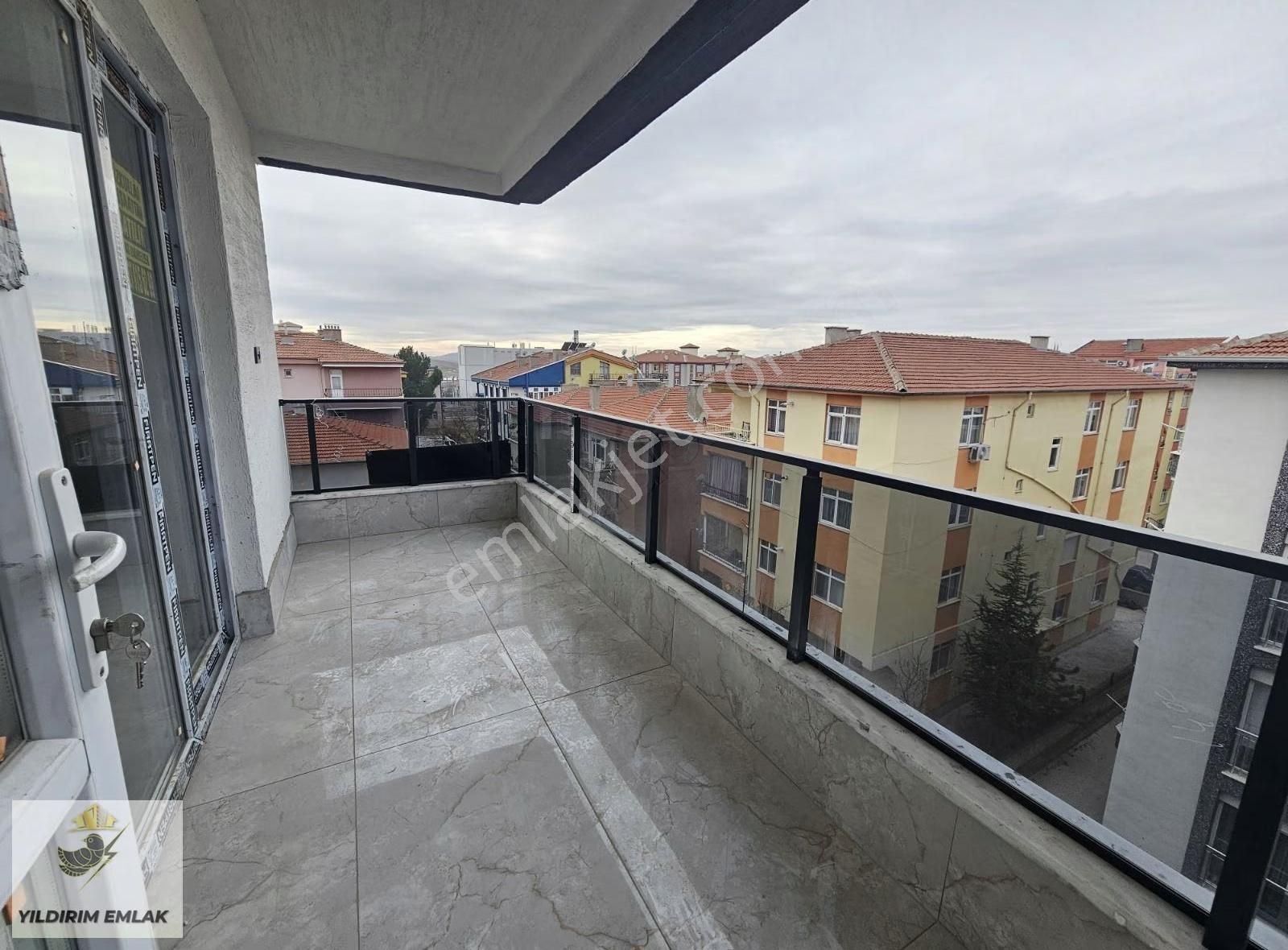 Yıldırım Emlak'tan Fatihte 3+1 Sıfır Asansörlü Yapılı Daire - Görsel 12