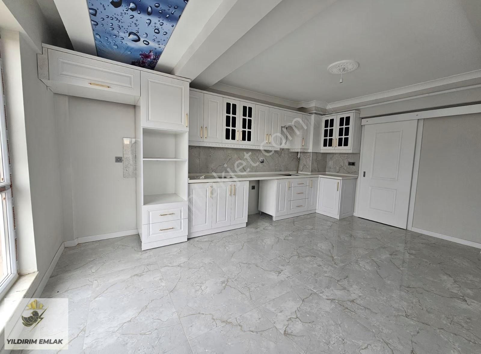 Yıldırım Emlak'tan Fatihte 3+1 Sıfır Asansörlü Yapılı Daire