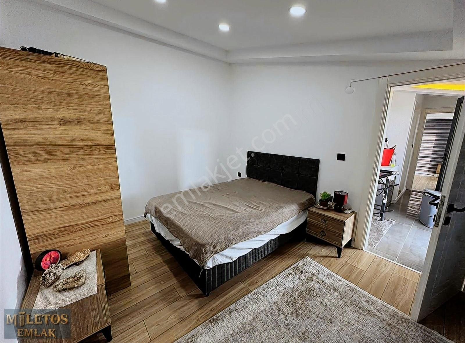 Didim Efeler'de Merkezde 4+1 Ayrı Mutfak Tam Müstakil Tripleks - Görsel 17