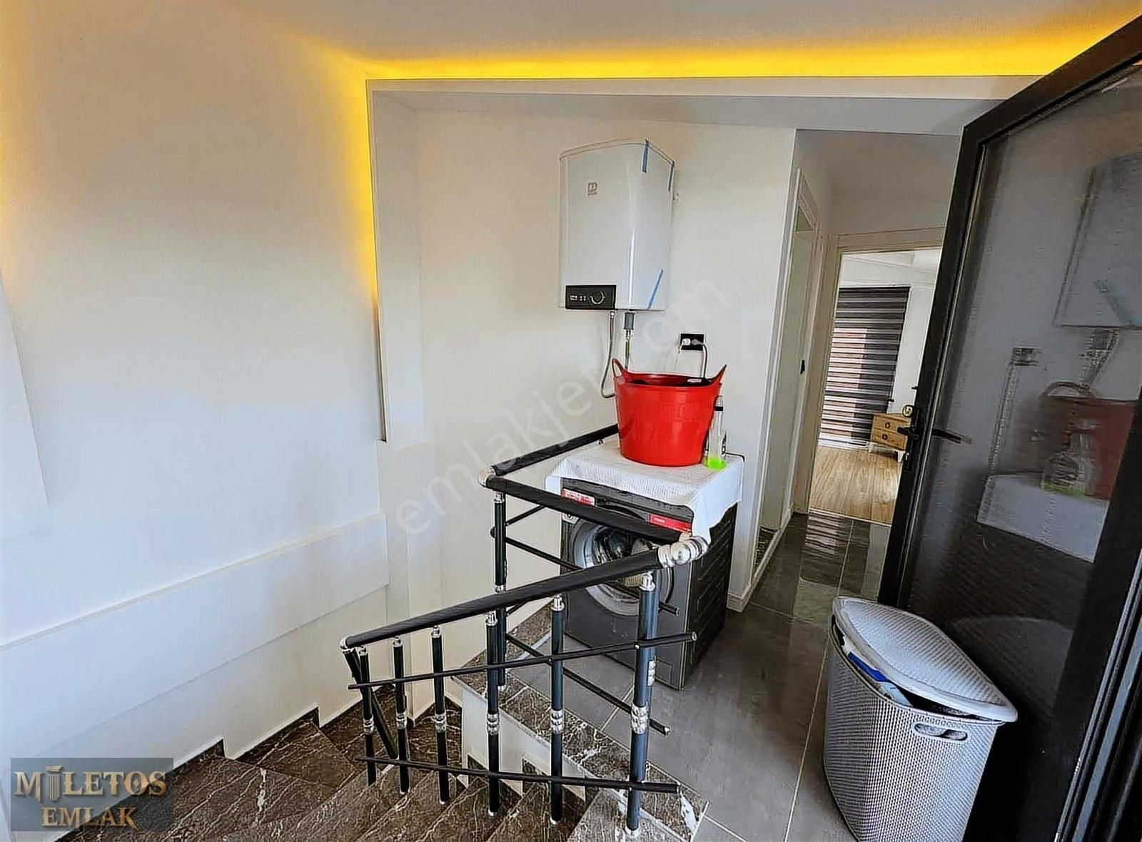 Didim Efeler'de Merkezde 4+1 Ayrı Mutfak Tam Müstakil Tripleks - Görsel 5