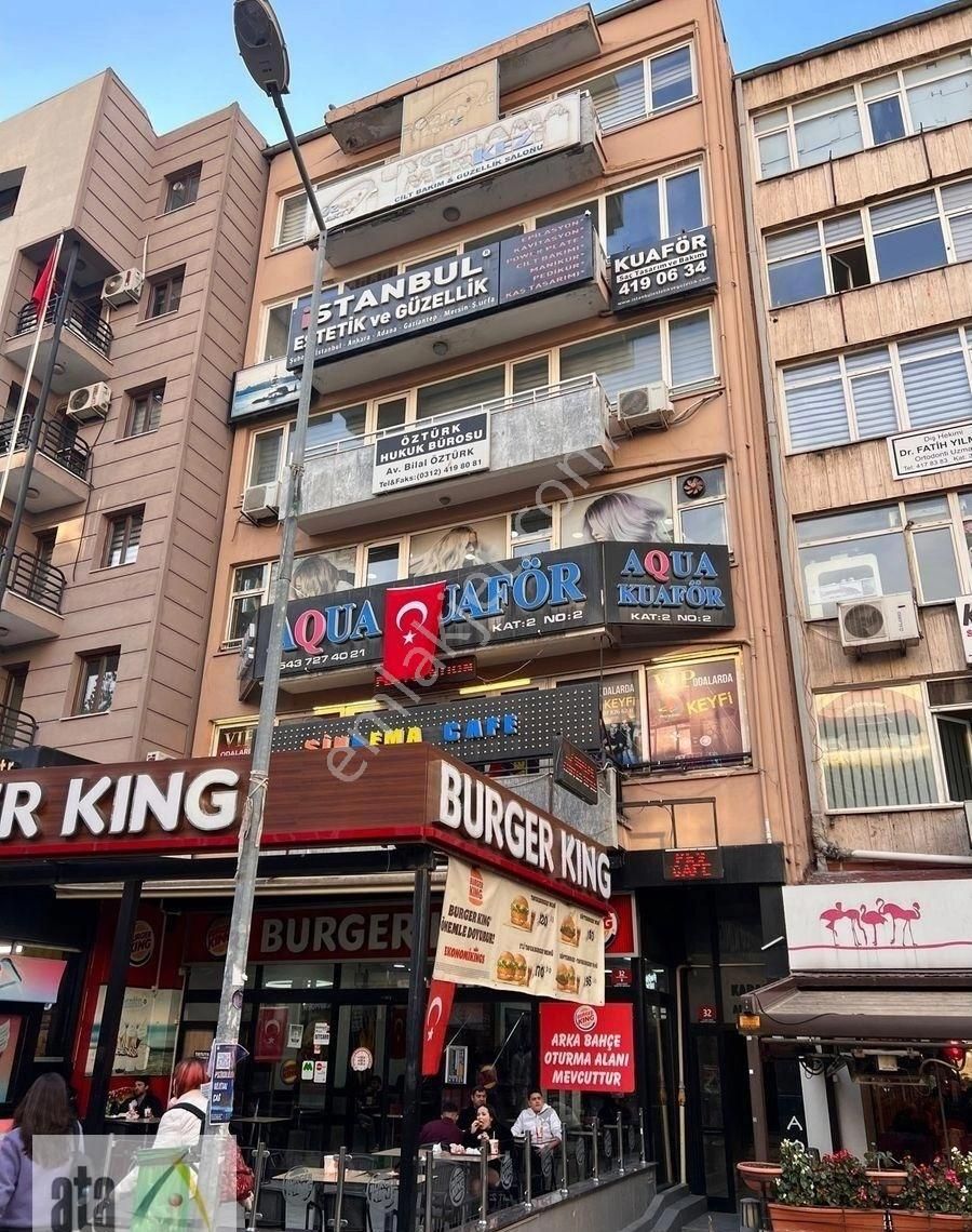 Selanik Caddesinde Katta Tek Daire Asansörlü - Görsel 6