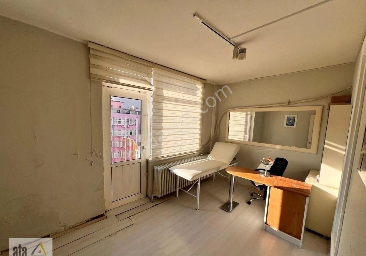 Selanik Caddesinde Katta Tek Daire Asansörlü - Görsel 7