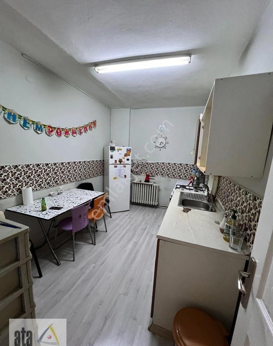 Selanik Caddesinde Katta Tek Daire Asansörlü - Görsel 18