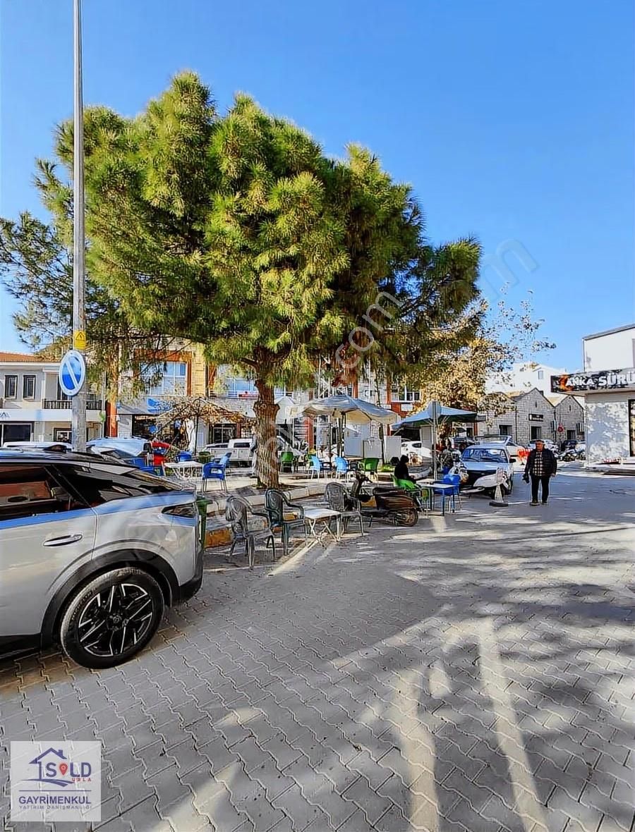 Urla Merkezde İşlek Cadde Üzeri Avlulu Taş Yapılı Kiralık Dükkan - Görsel 9