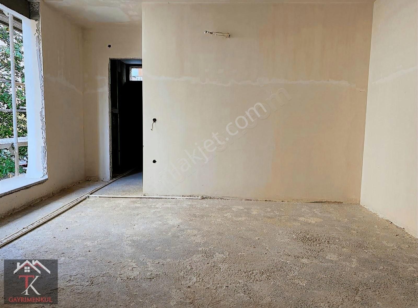 Tk'dan Feneryolunda 1+1 45 M² Net Kullanım Alanlı Daire - Görsel 3