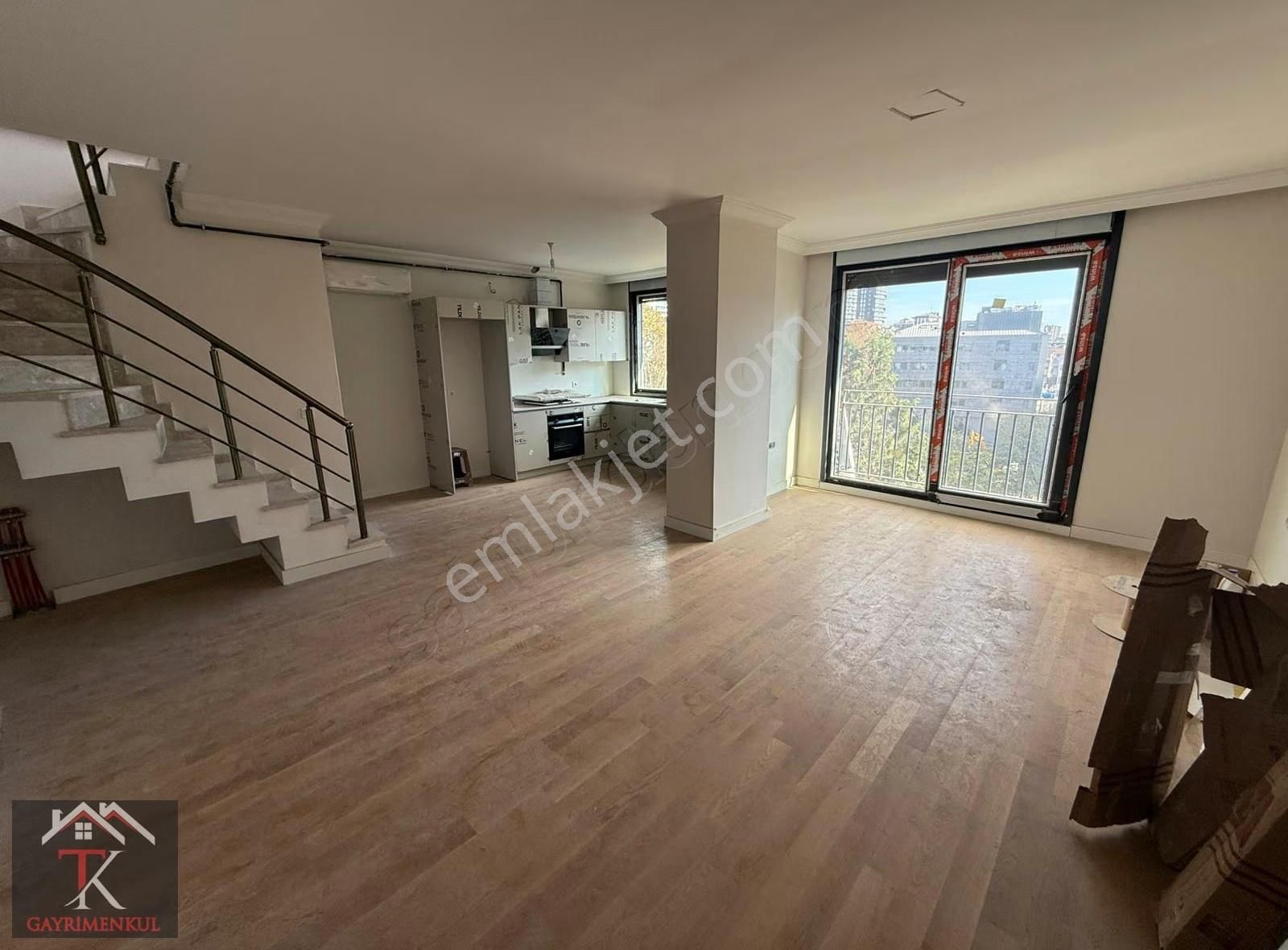 Tk'dan Bağdat Caddesinde Yüksek Tavanlı Dubleks Daire 4+1 142m2