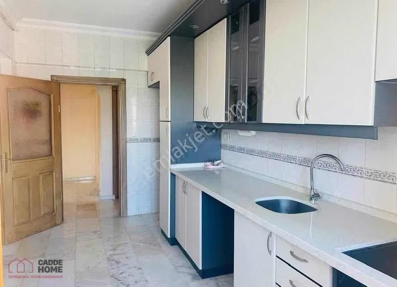 Kadıköy Sahrayıcedid Cebesoy Sokak Satılık Geniş 3+1 Daire - Görsel 12