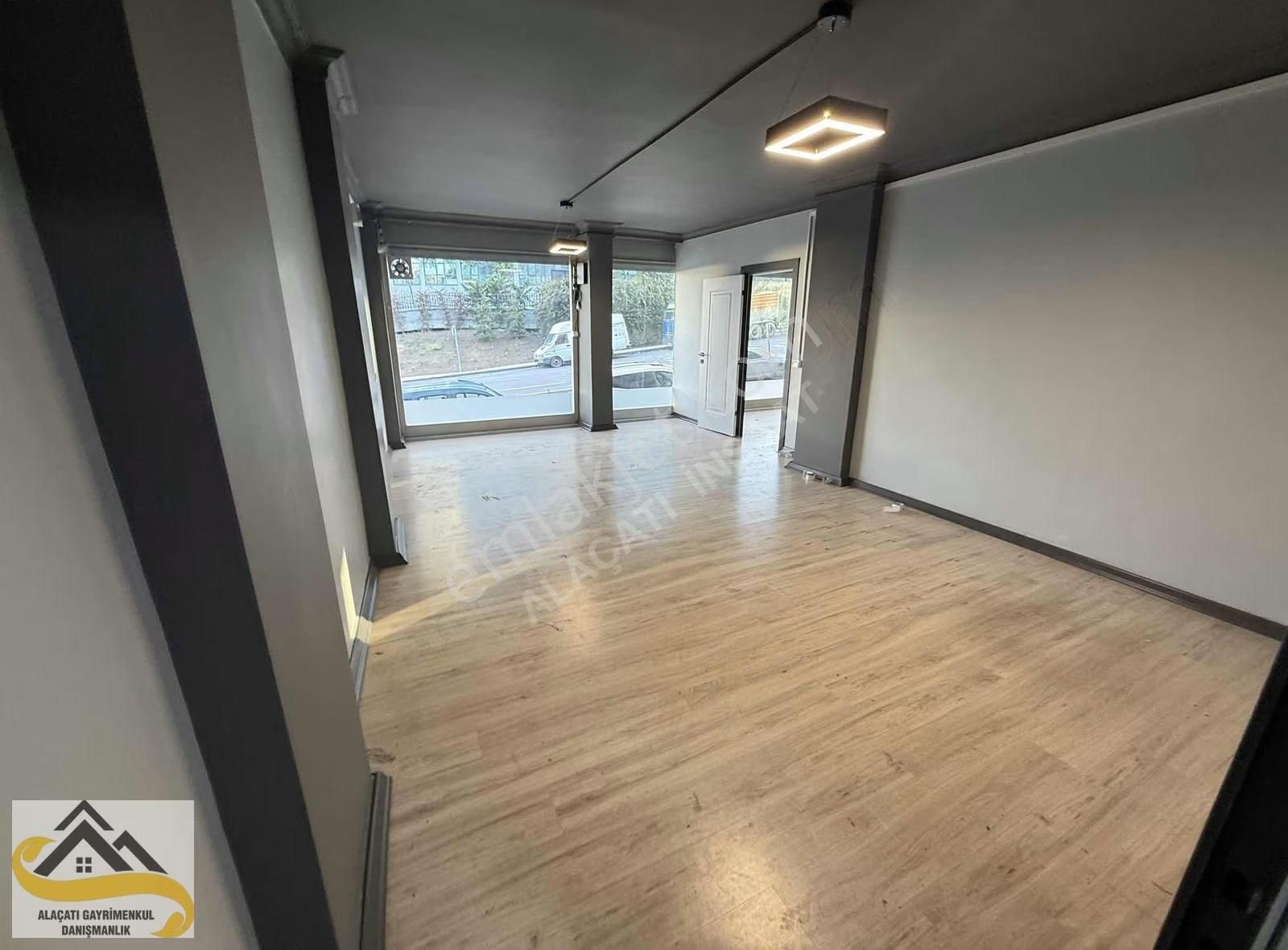 Alacatı İnş Gazi Vega Avm Karşisi 2 Katlı Kiralik Dükkan - Görsel 18