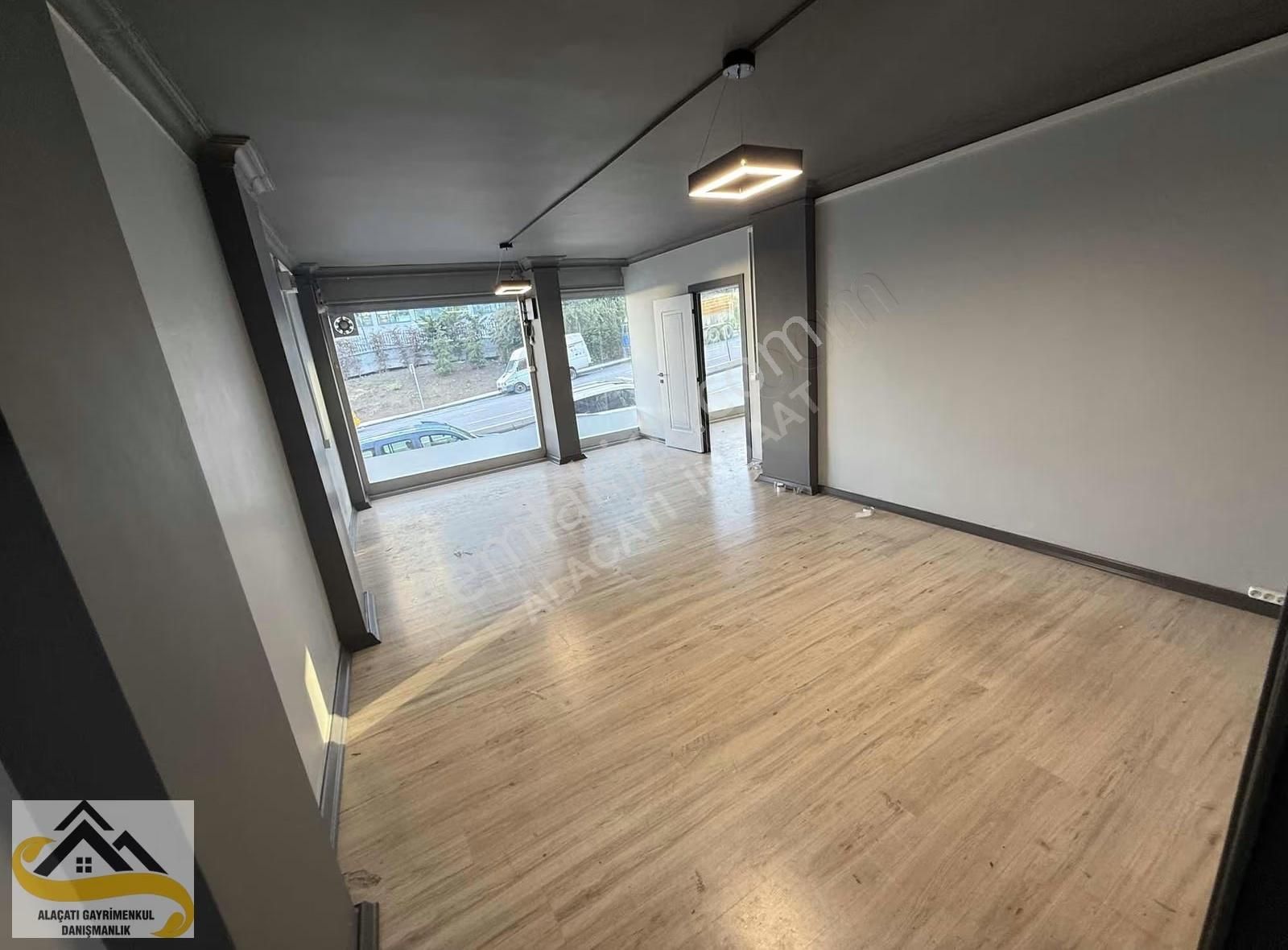 Alacatı İnş Gazi Vega Avm Karşisi 2 Katlı Kiralik Dükkan - Görsel 10