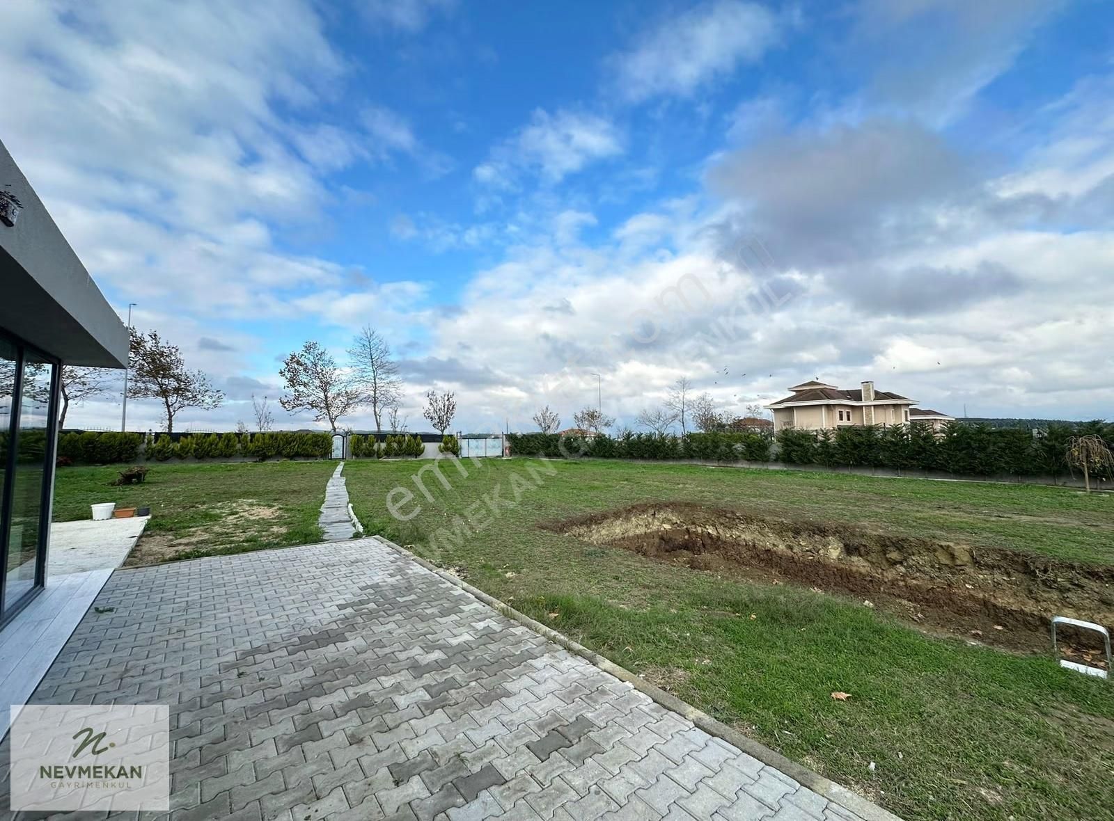 Nevmekan Gayrimenkul'den Tepekent'te Villa İmarlı Satılık Arsa