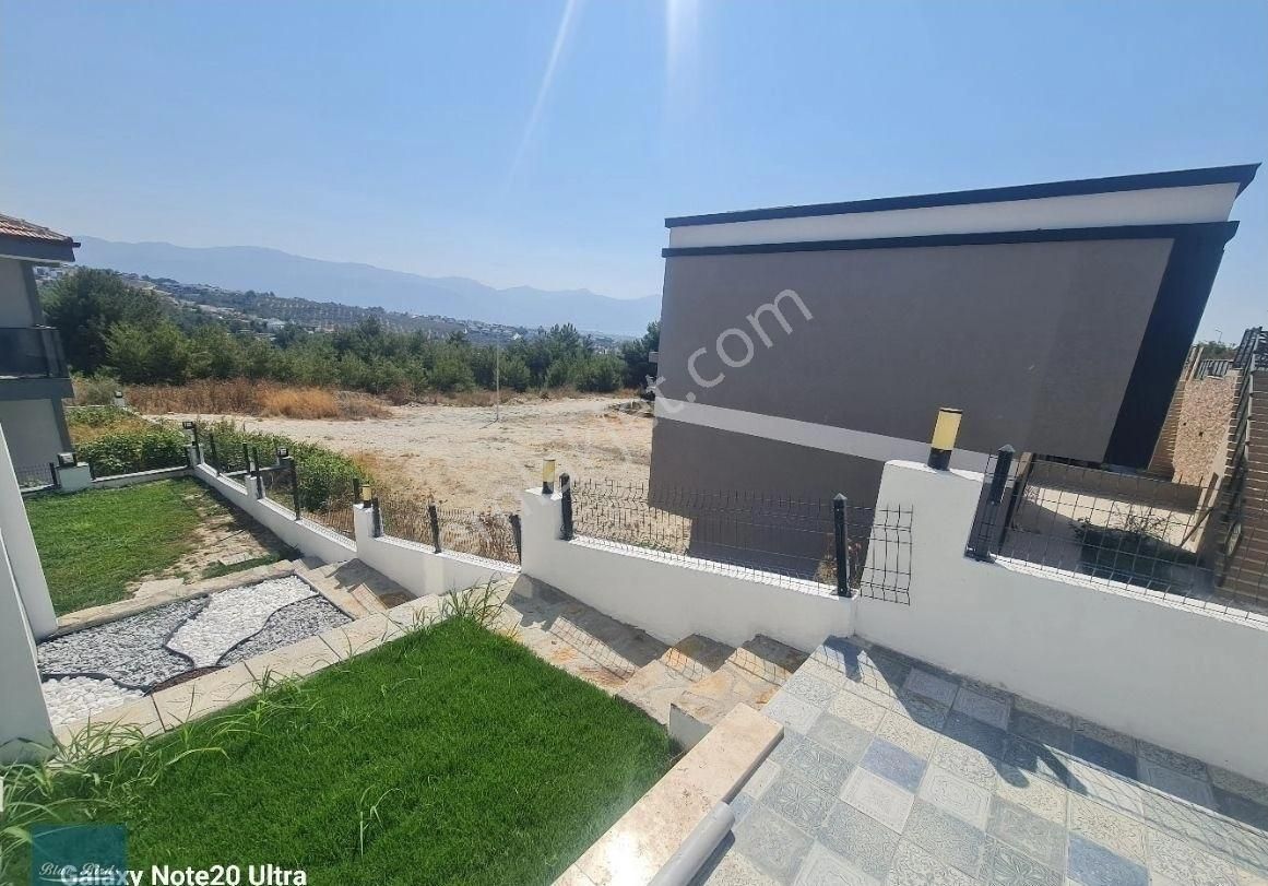 Soğucak'ta 3+1 Muhteşem Manzaralı Sıfır Villa - Görsel 11