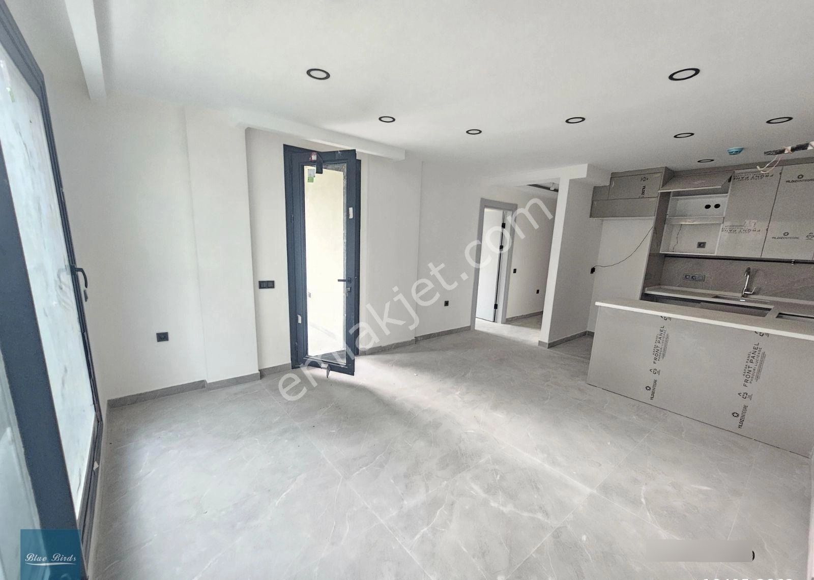 Kuşadası'nda Sıfır 2+1 - Görsel 18