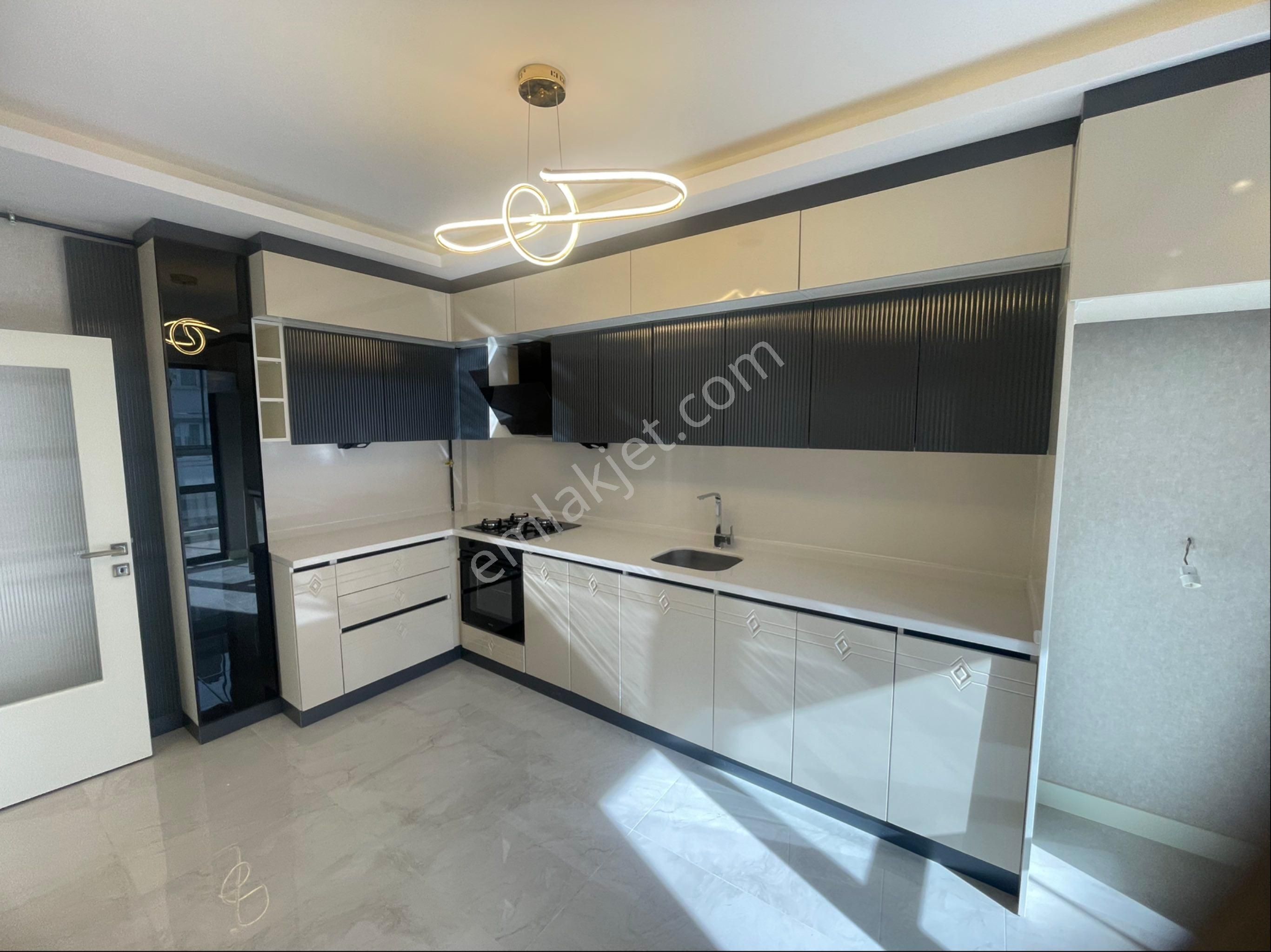 Öz Eda Dan Bağlum Hisar Da Satılık Ful +full Yapılı Daireler - Görsel 6