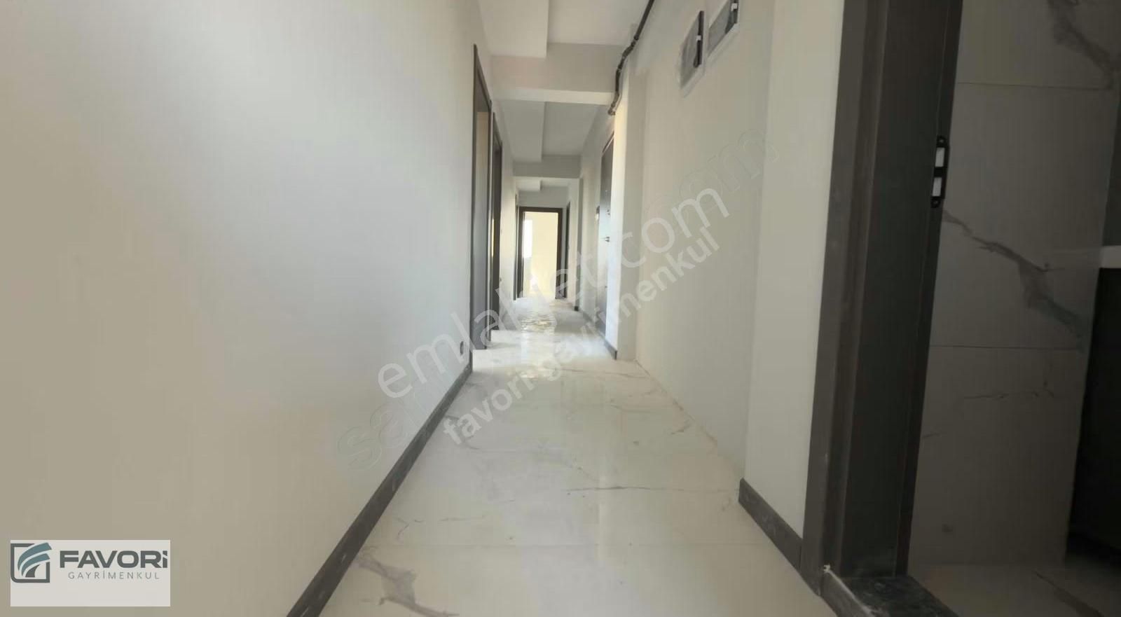 Favori'den Yss Cadde Cephe Sıfır 3+1 Ara Kat - Görsel 13