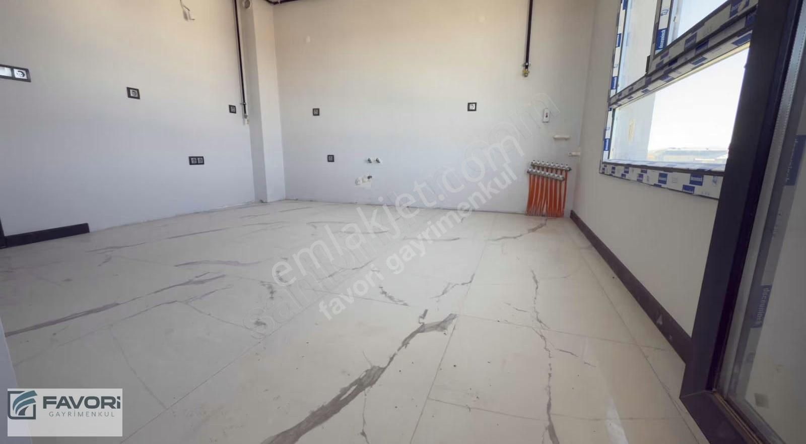 Favori'den Yss Cadde Cephe Sıfır 3+1 Ara Kat - Görsel 11